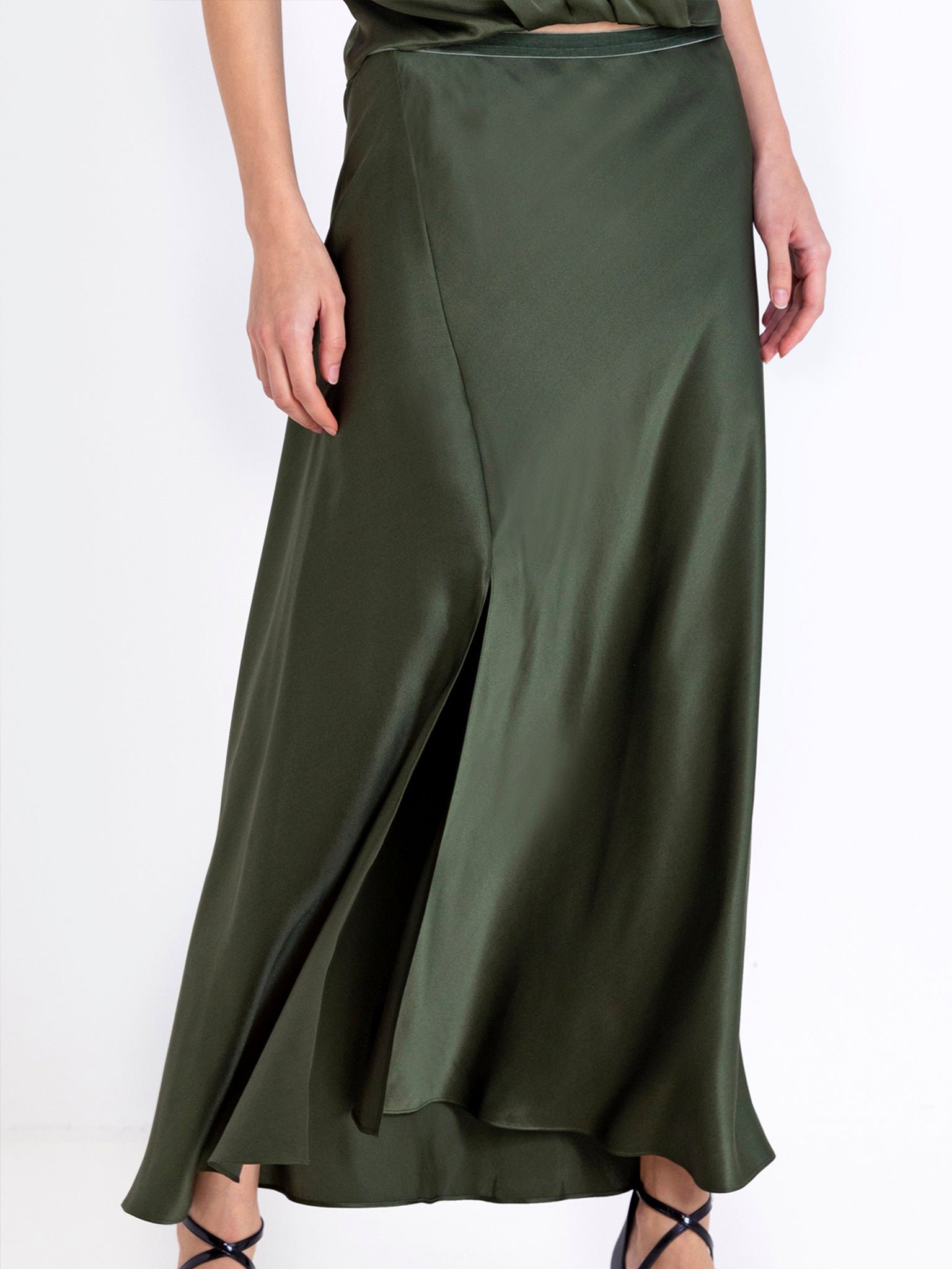 S229_slitthedifferenceskirt_leaf_1_1024x1024@2x.jpeg