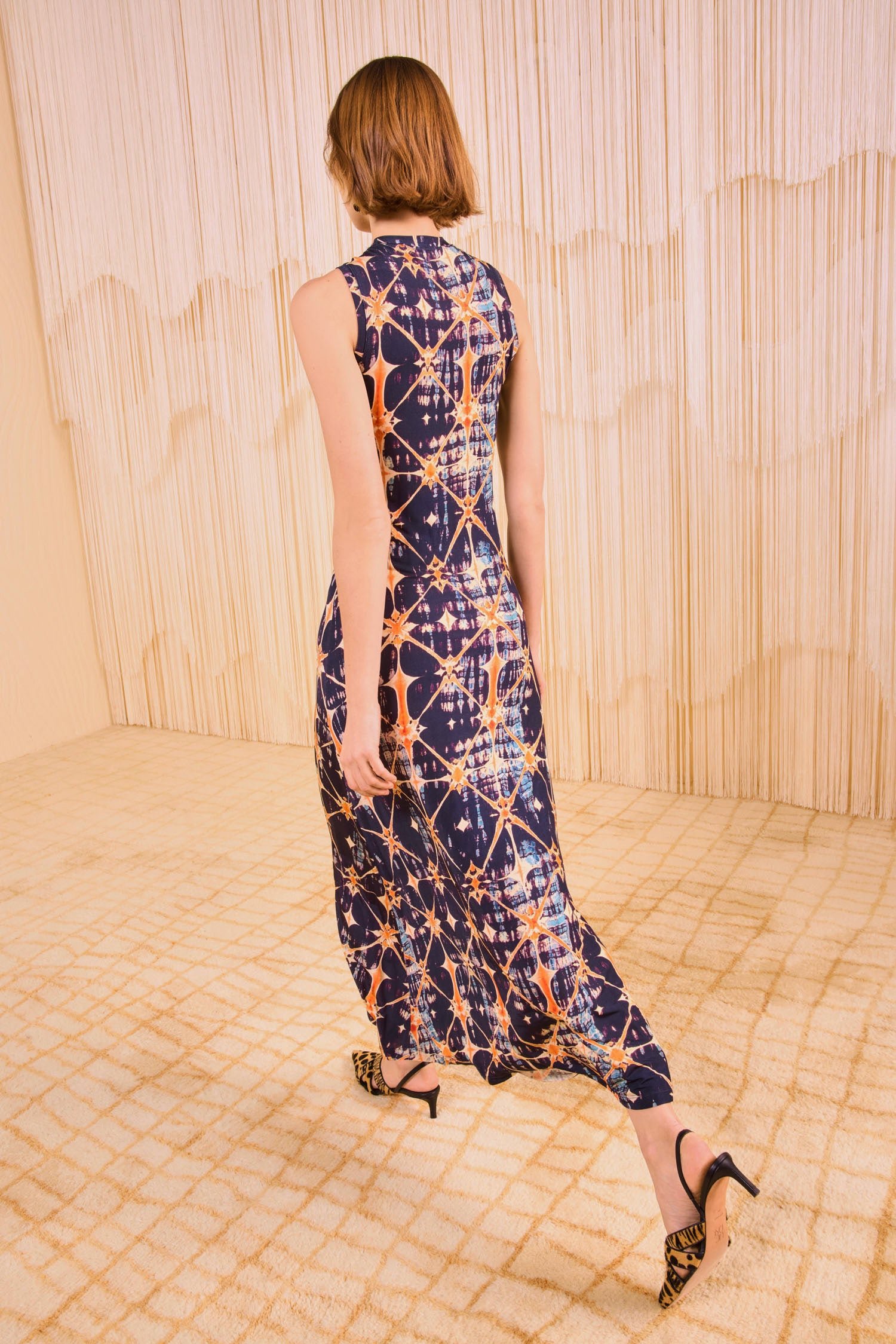 ULLAJOHNSON_OrlaSleevelessMidiDress_PHOENIX_PF250825_04_v4_0e431d53-5fb7-4076-9d08-f3a5d1d3ec2f.jpeg