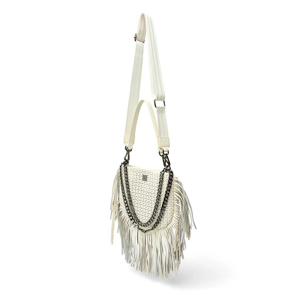 Spring__0007_FreeSpirit_CreamPerfLeather_1.webp