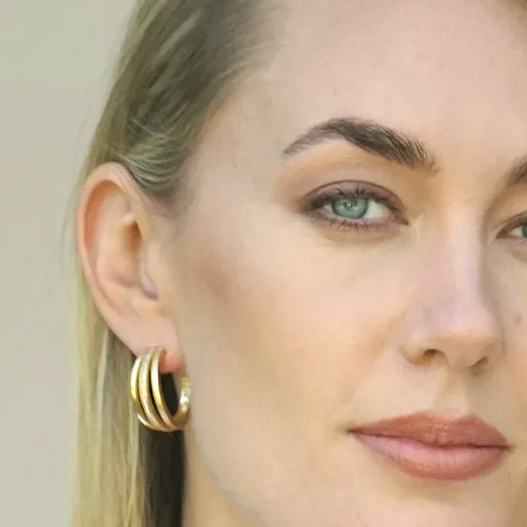 Gold Lumiere Hoop Earring