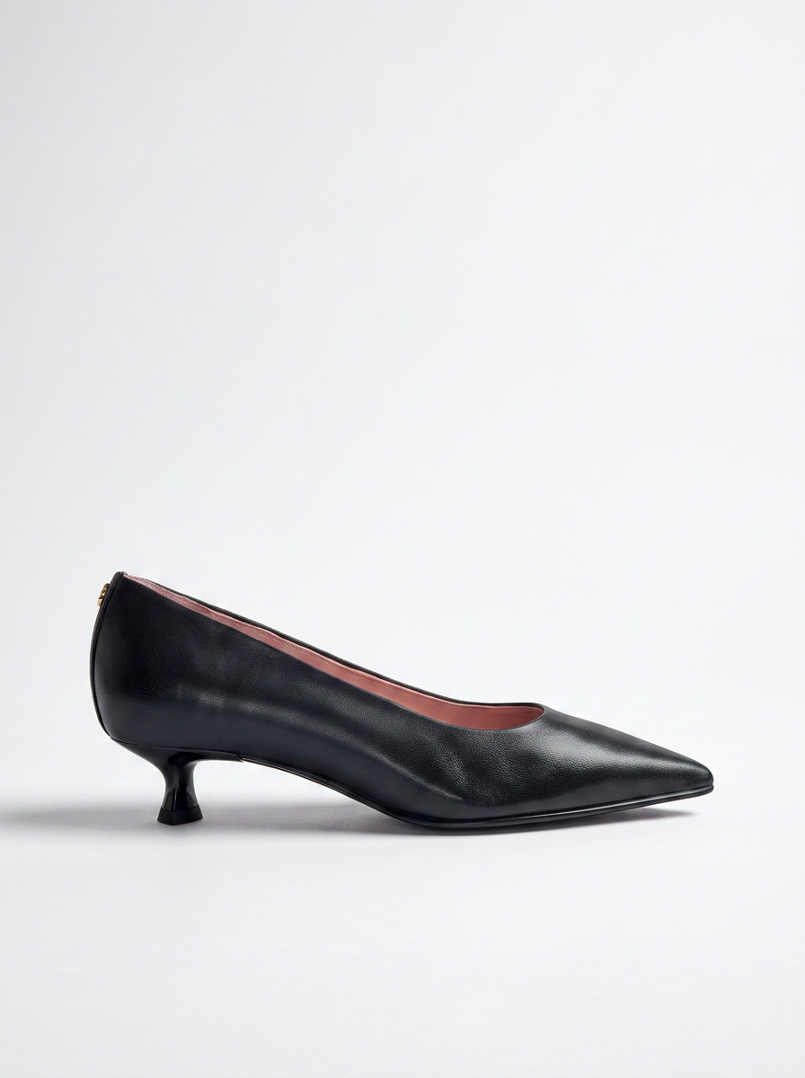 Romy Black Classic Leather