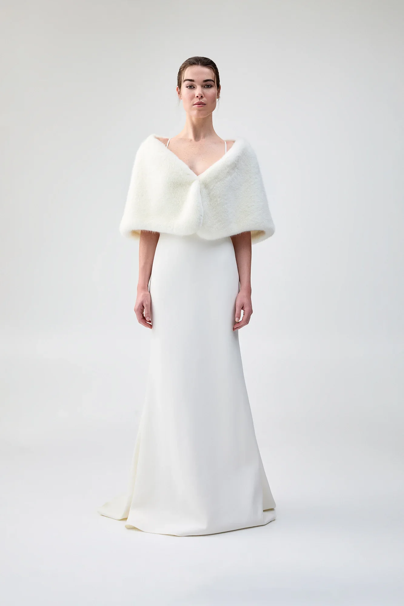 Yasmine_wrap_in_blanc_-_ecom_front.webp