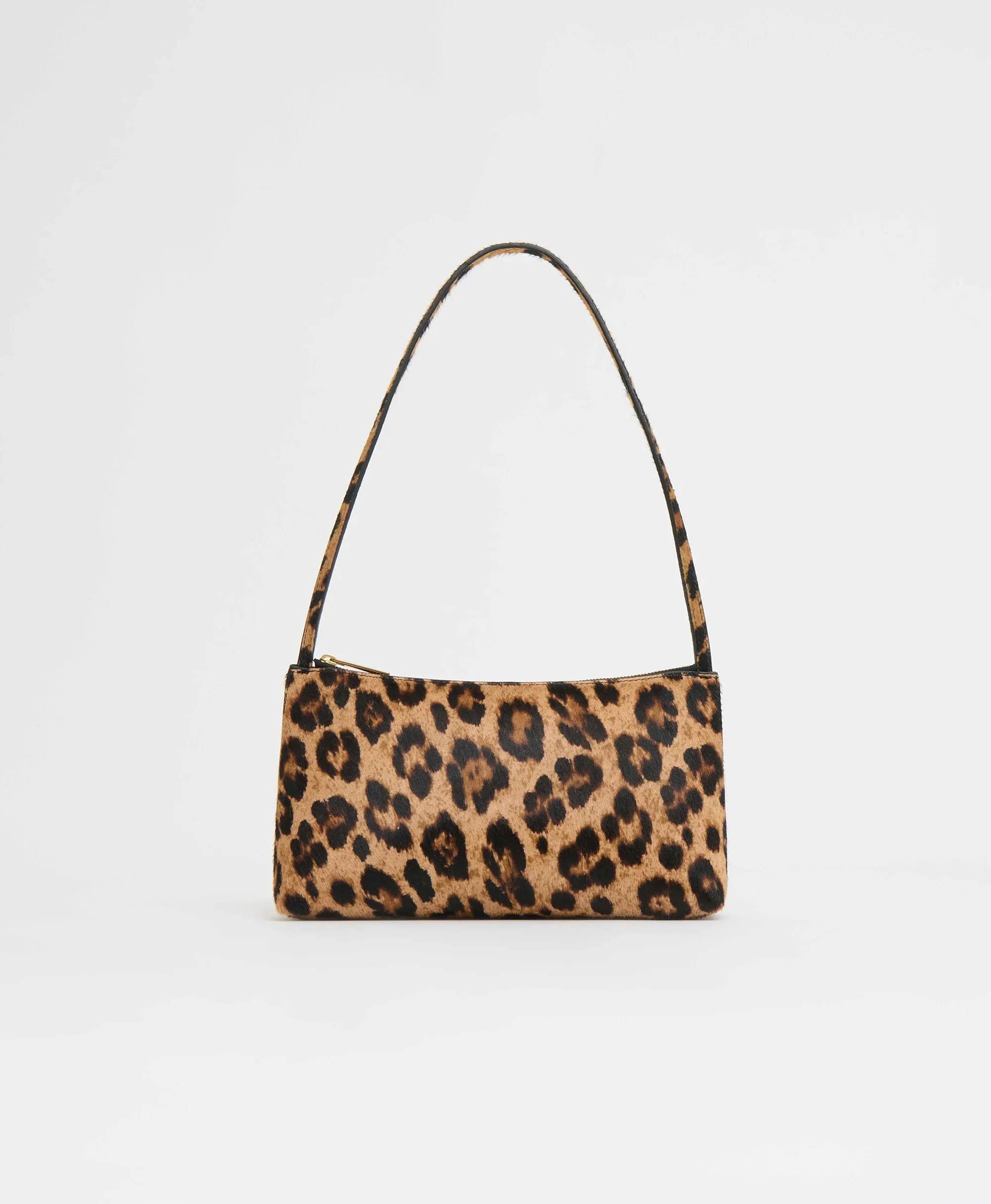AW25_GaiaShoulderBag_Leopard_WF23H128PY_Detail1.webp