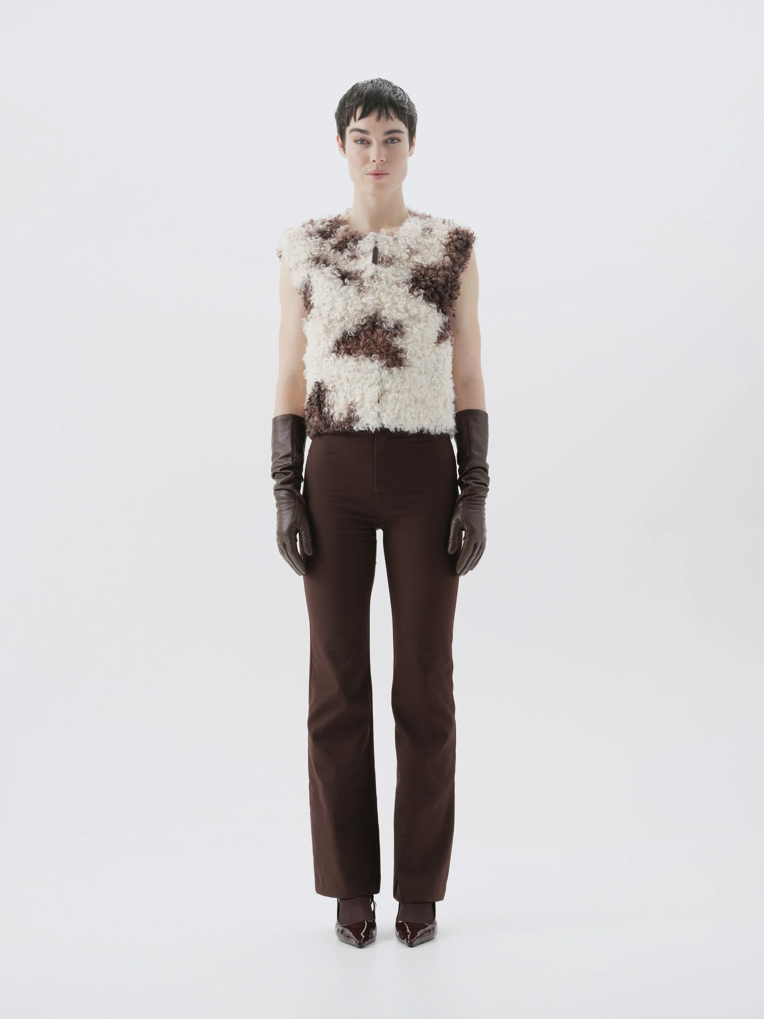 BUSHMAN VEST_URF8350115-COW_ECOM_001.jpg
