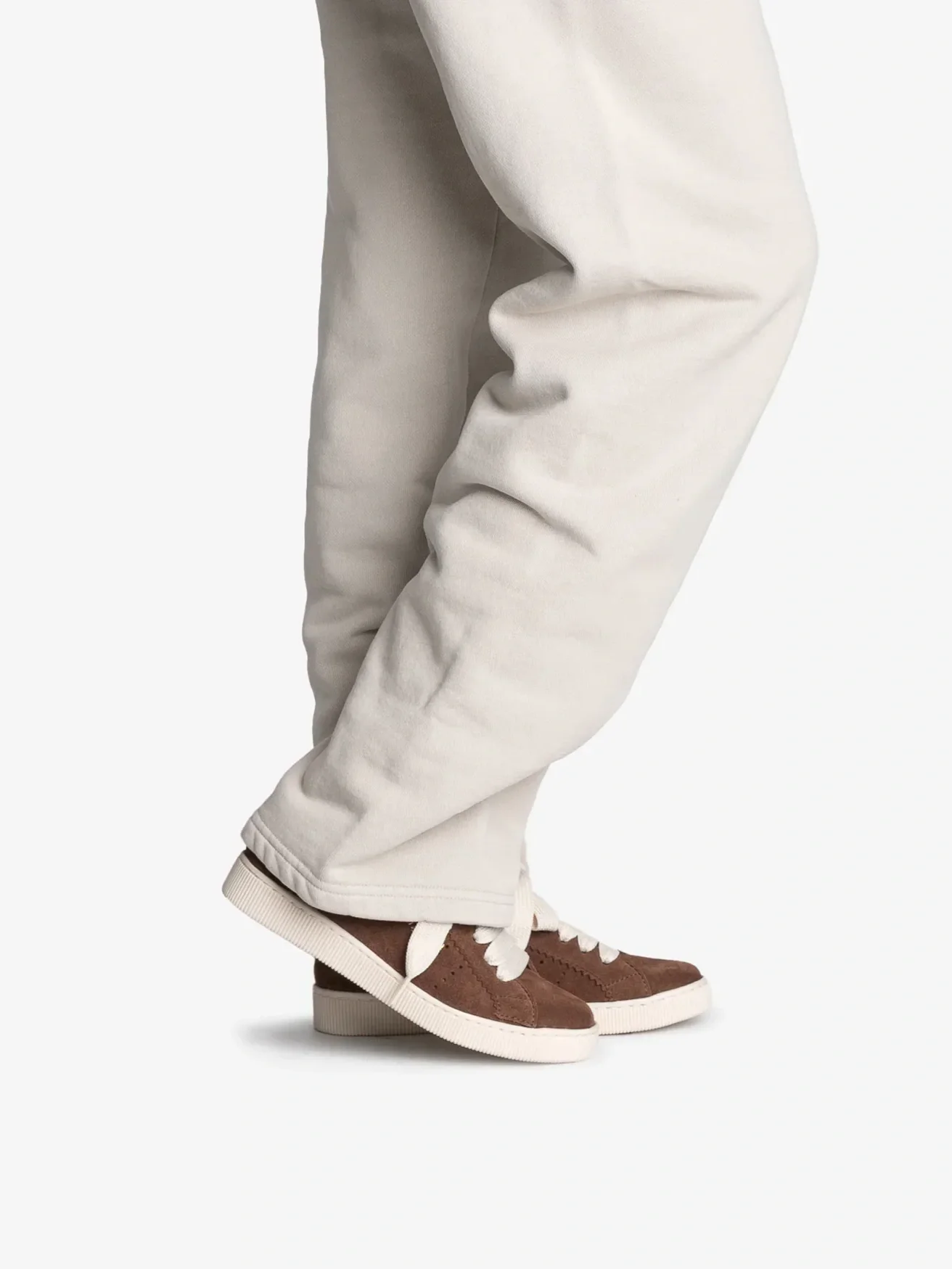 brown-suede-sneaker-perry-aw26-pedro-garcia-6.webp