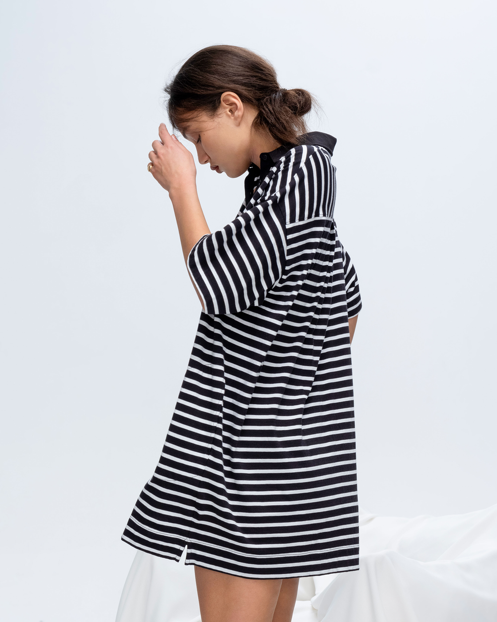 AW2552-GAB-BLACK_WHITE-MODEL_033_UPDATED.png