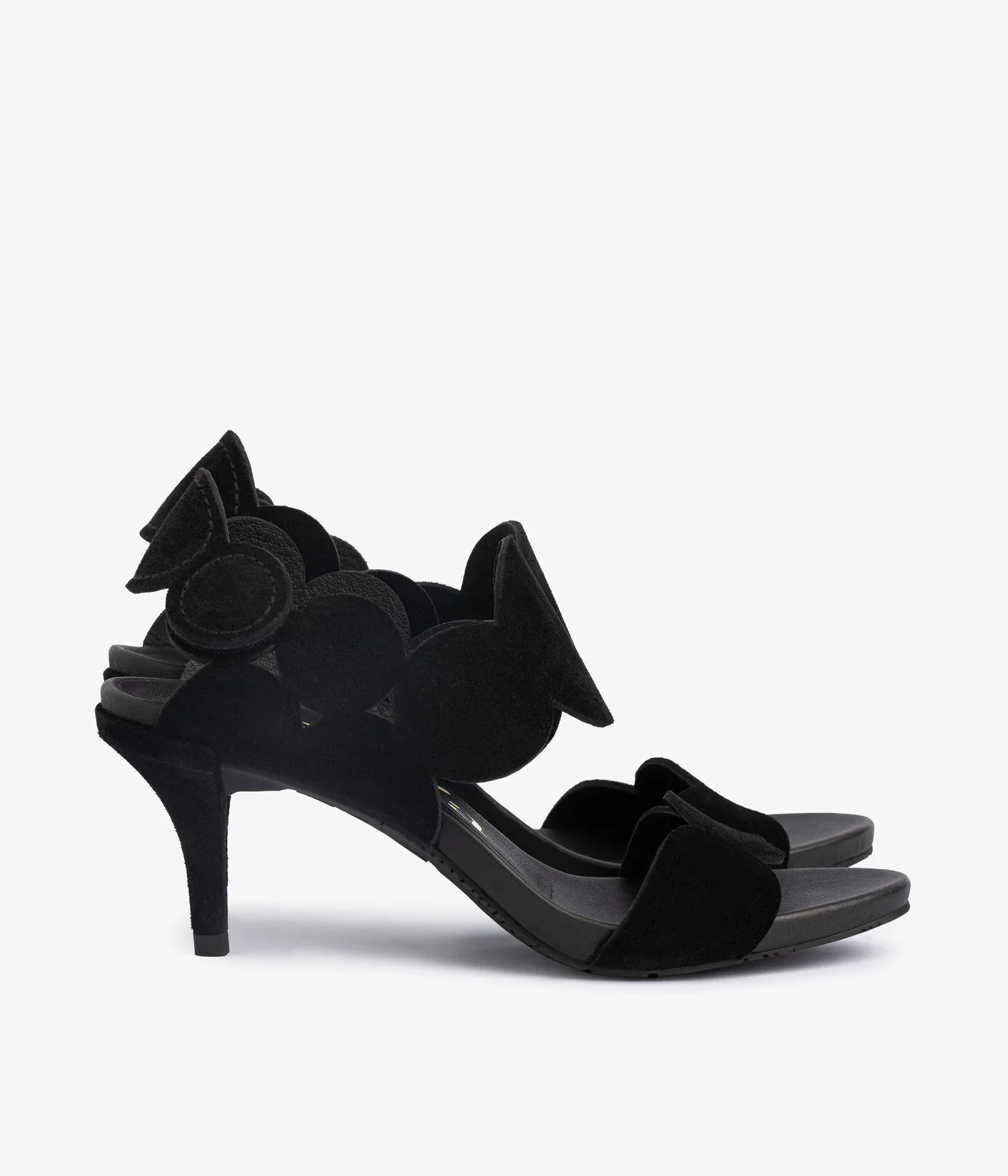midi-heel-sandal-black-suede-winslet-ss26-pedro-garcia-1_9cafb28a-60a2-4940-9ec6-dd6f4505a589.webp