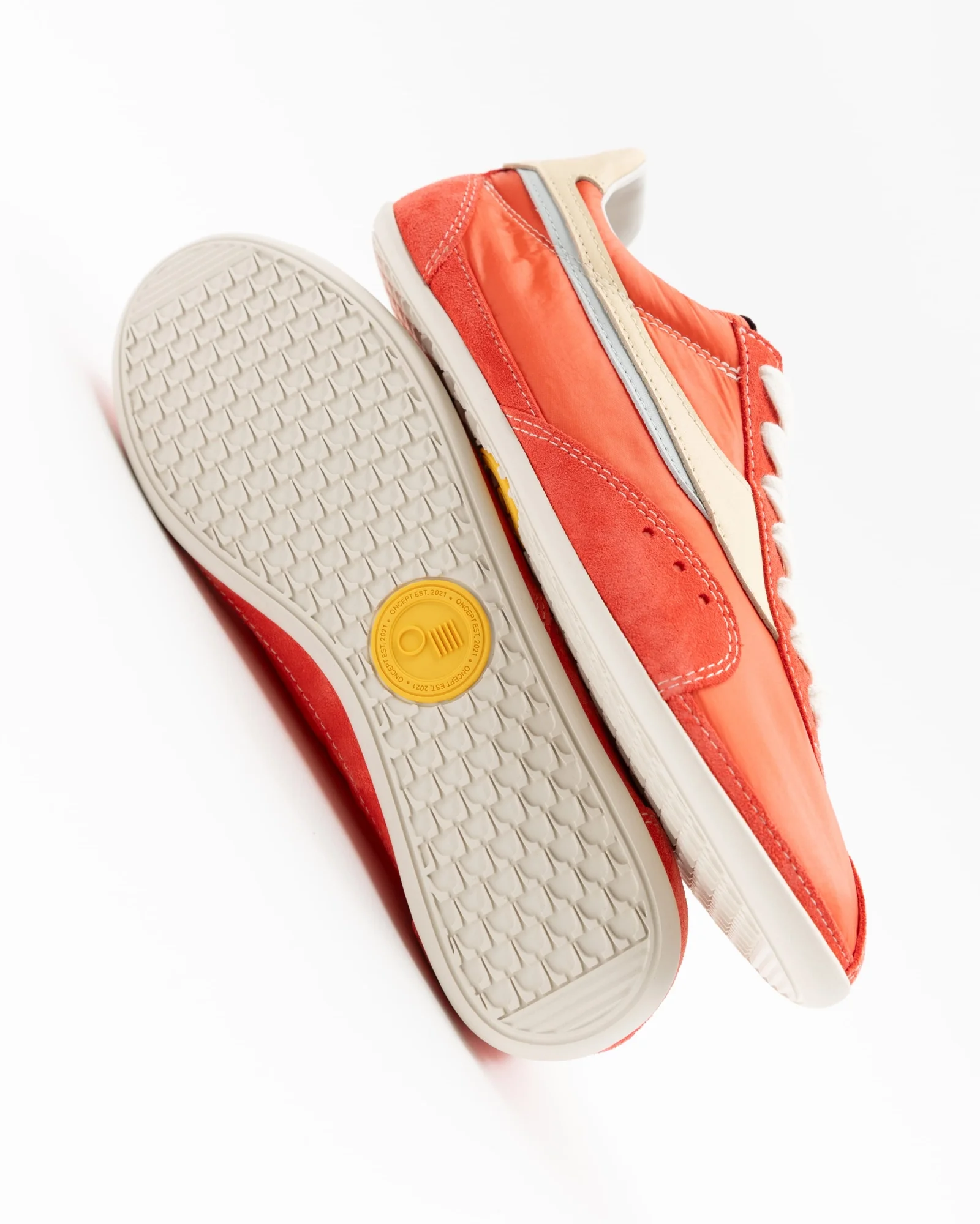TEMPLE-OUTSOLE-GRENADINE-2.webp