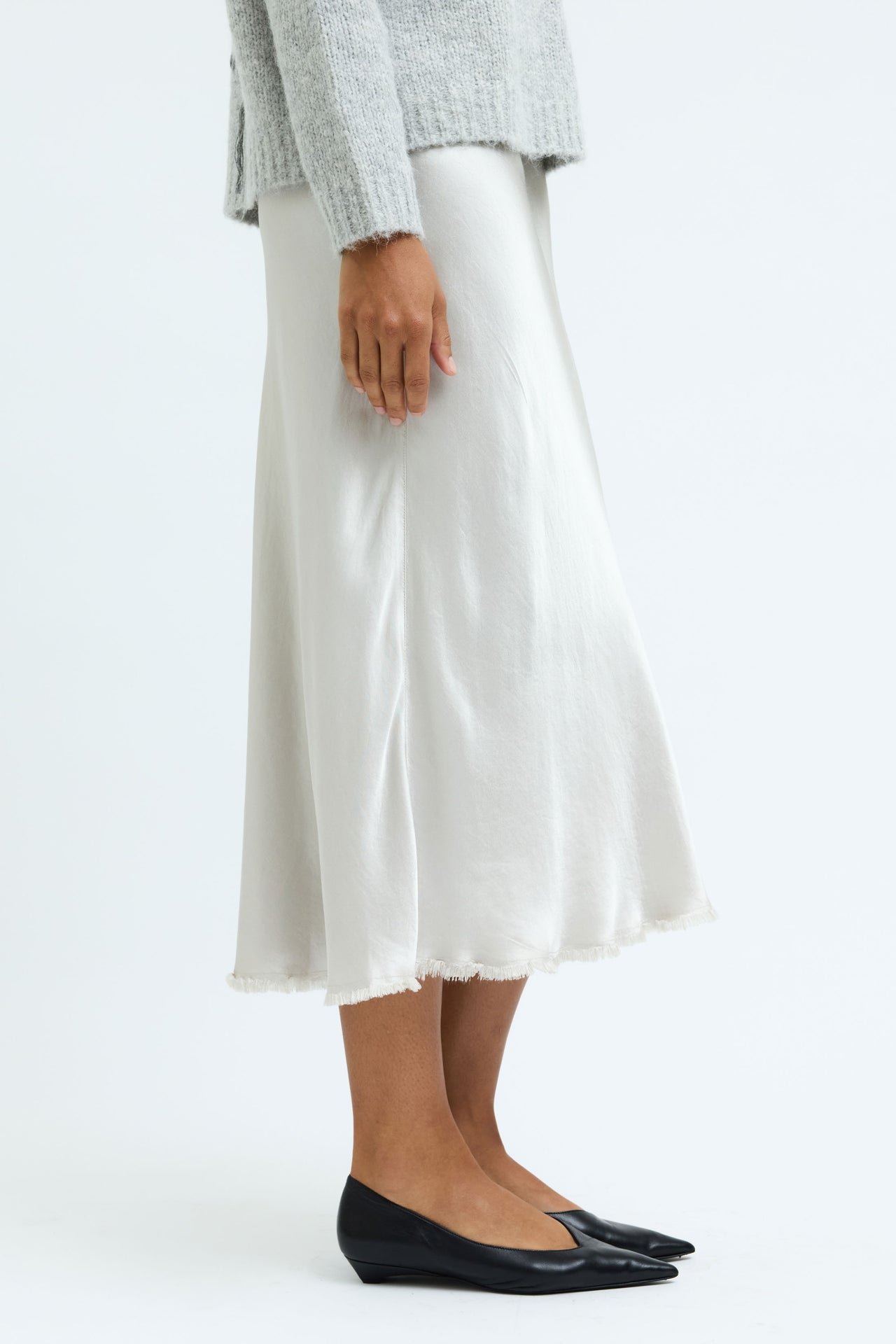 RSKQ877_Pebble_Satin_Silver_Mist_Tinsley_Bias_Skirt_13_1280x.jpeg
