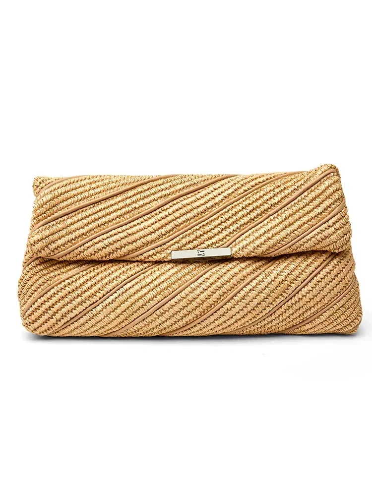 Spring__0003_EmbraceClutch_Raffia_1+%282%29.webp