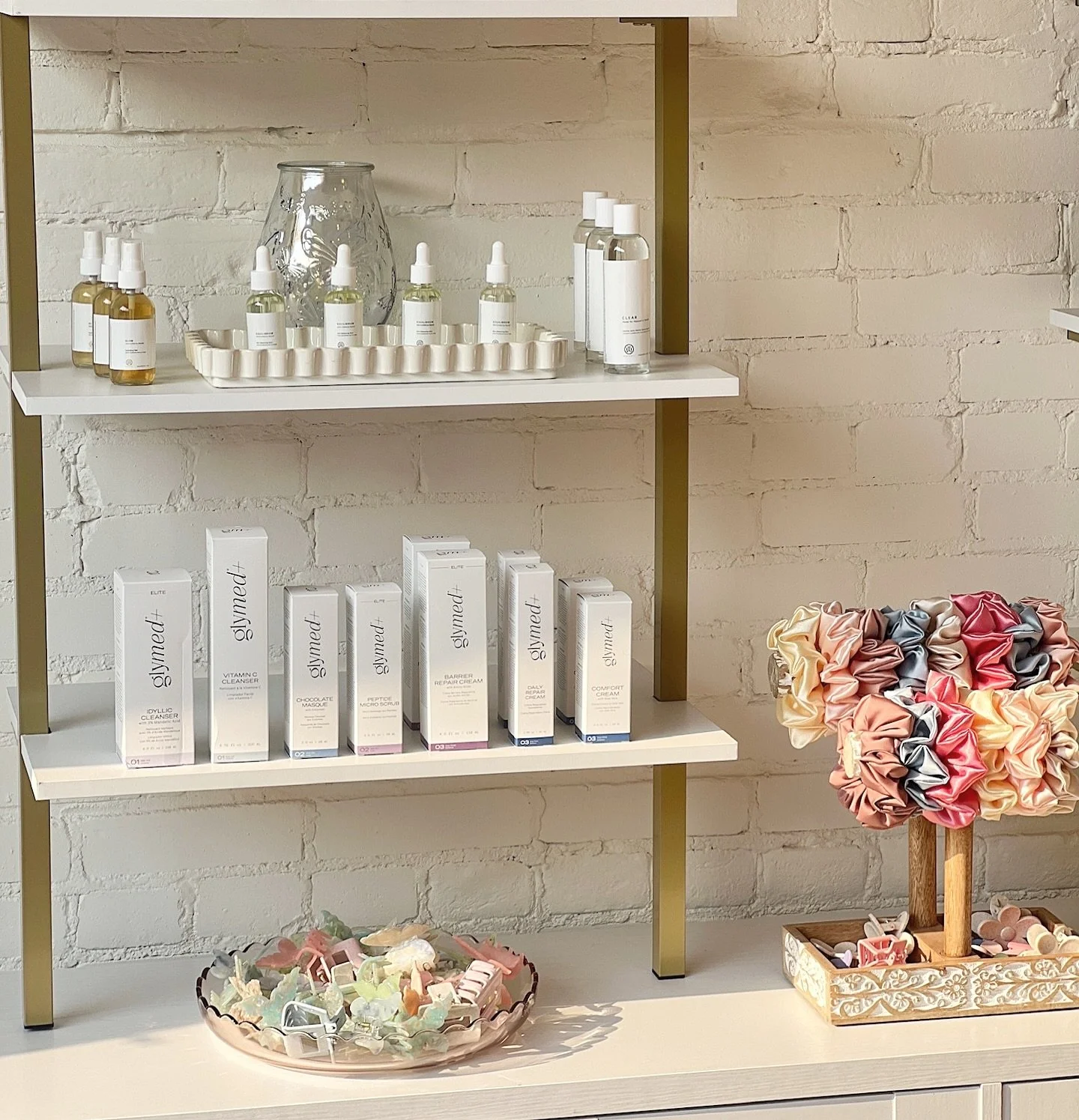 Looking back on 2024 and feeling grateful. Cheers to an incredible year. 2025, we&rsquo;re ready for you 🥂✨