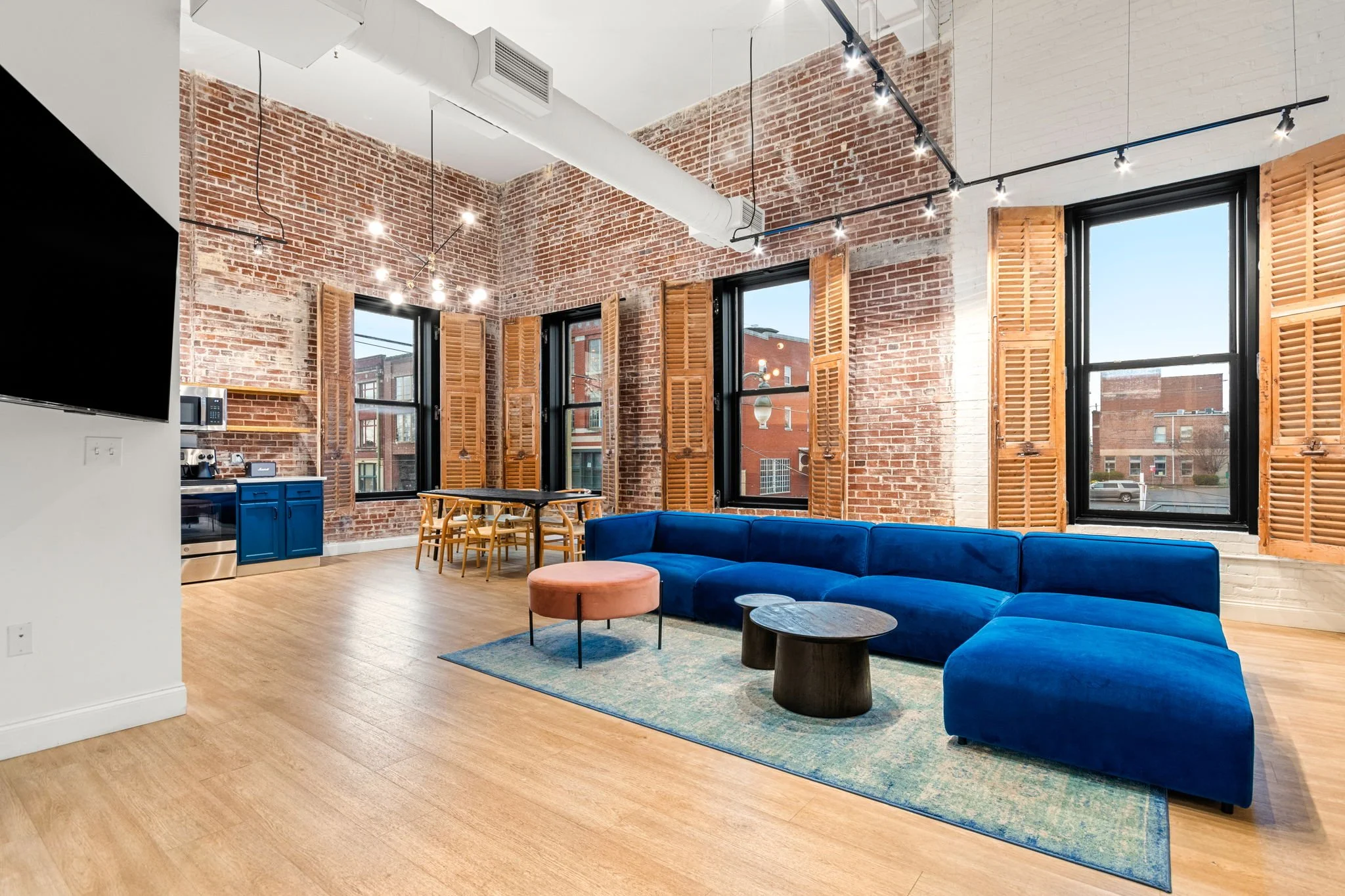 3-Bedroom Loft Apartments