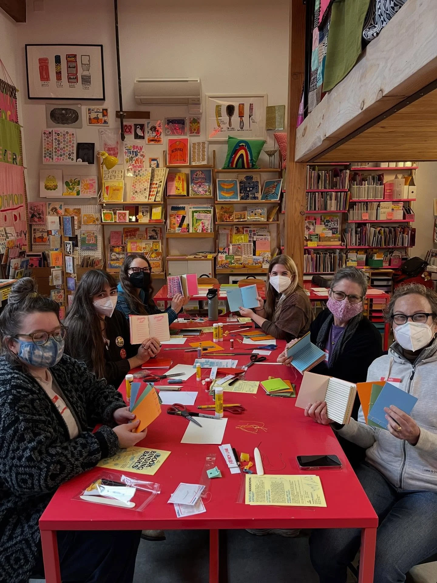 Our first ever bookbinding basics with @seltzerpress was a huge hit!! We made 4 different kinds of booklets filled with fun riso printed patterns and notebook pages! Thanks to everyone who came and be on the lookout for more bookbinding workshops in 