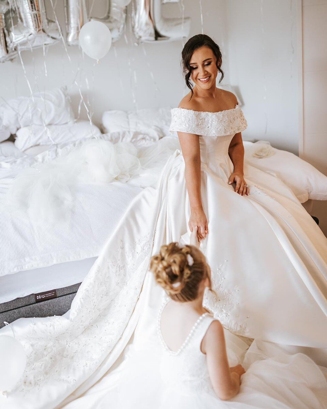 The bond between a bride and her flower girl 🥰

Sarah Lazich

Www.neatonphotography.com

#sydneywedding #sydneyweddings #sydneyweddingphotographer #wollongongwedding #wollongongweddings #wollongongweddingphotographer #bowralwedding #bowralweddings #