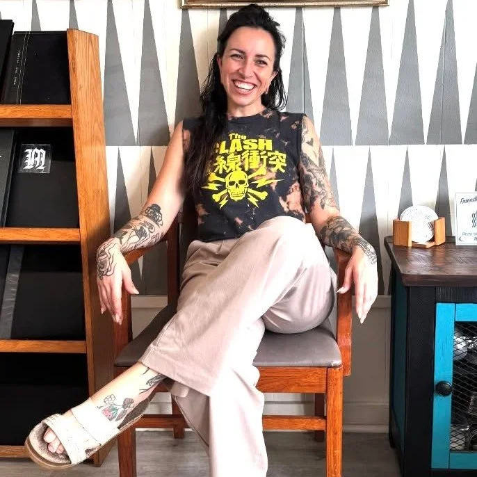 Meet Lex 🤩 of @lexpetrofftattoo !!

We're stoked to add Lex to our ASC Summer team! Alexandra is skilled artist in a wide range of mediums. She will be working with the kids on the process of screen printing textiles.

Excited to see the finished pr
