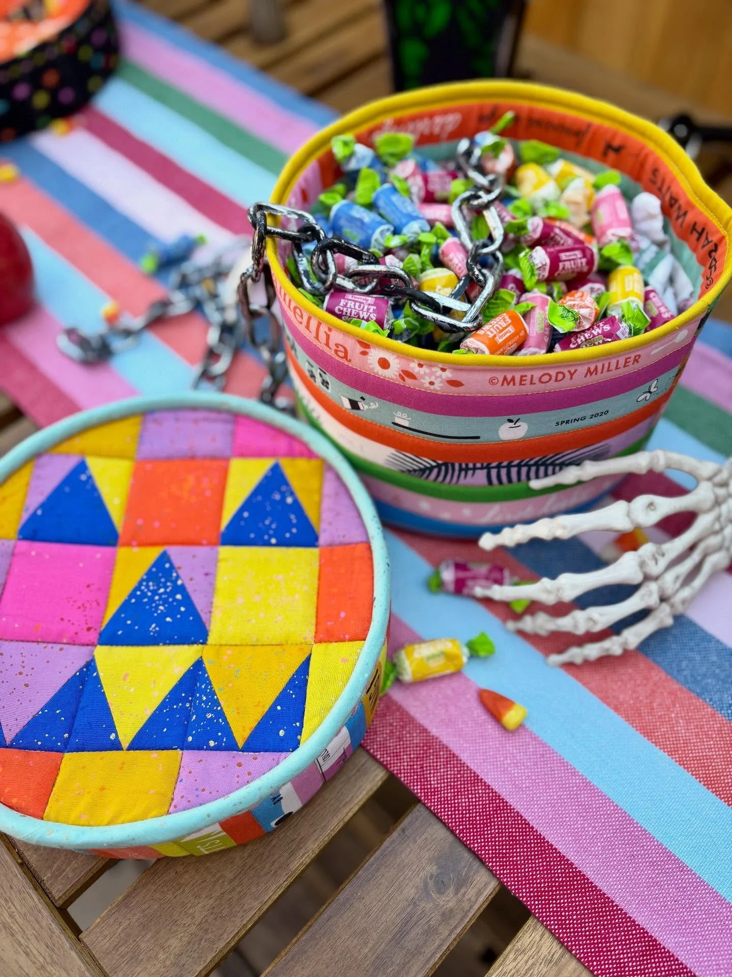 Hello October! I&rsquo;ve got a new Halloween sewing idea for you 🎃 quilted Jack-o-lantern baskets!

Perfect for trick or treating, decorating your house, or just for spooking up some holiday spirit, you can stitch these baskets up in a day. I used 