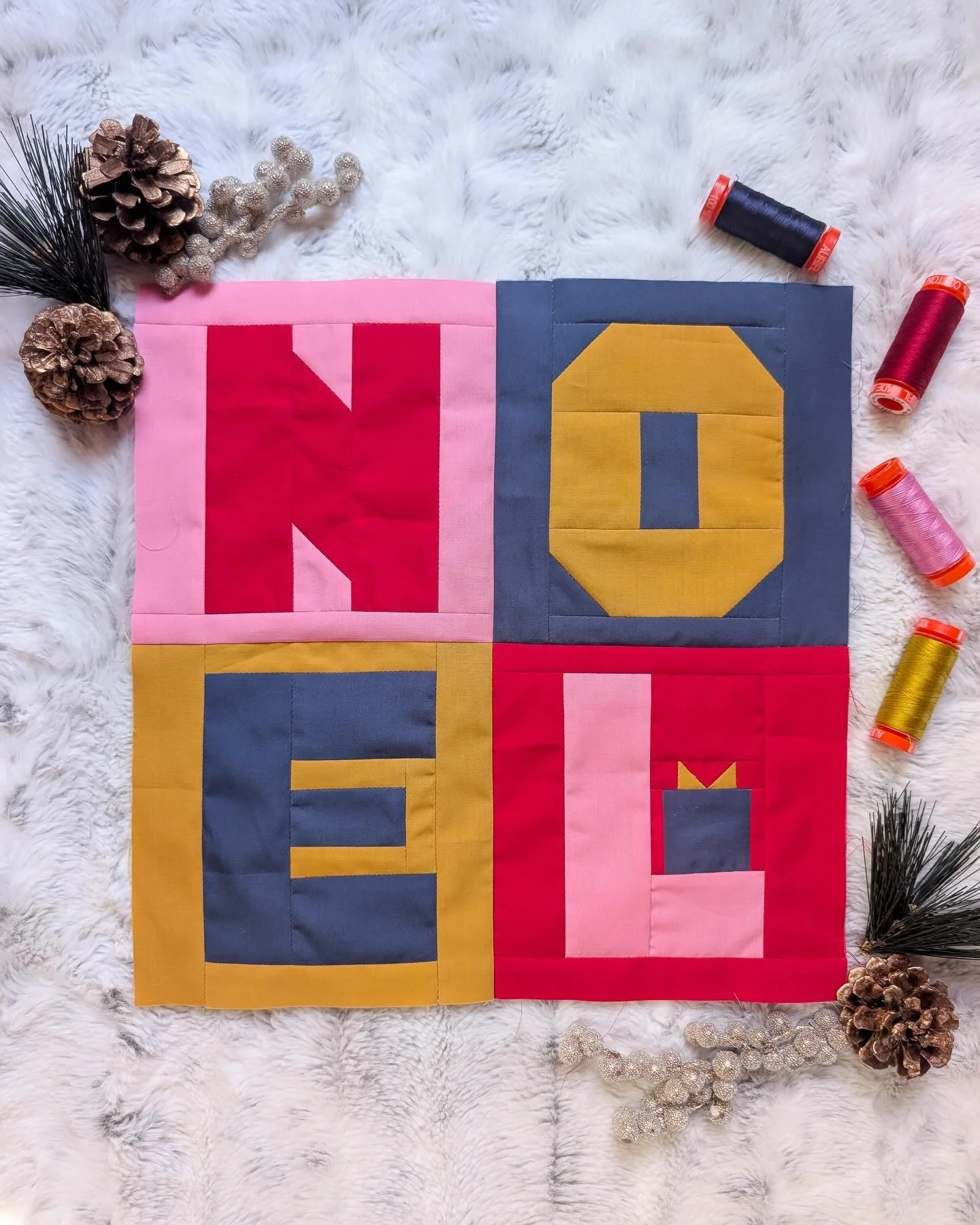Merry Quiltmas everyone!!!

On the first day of the Quiltmas Specactular, @satomi_quilts has brought us the Noel-Tide Cheer block! It&rsquo;s the perfect block to kick of the stitching season, show off your favorite fabrics, and add some merriment to