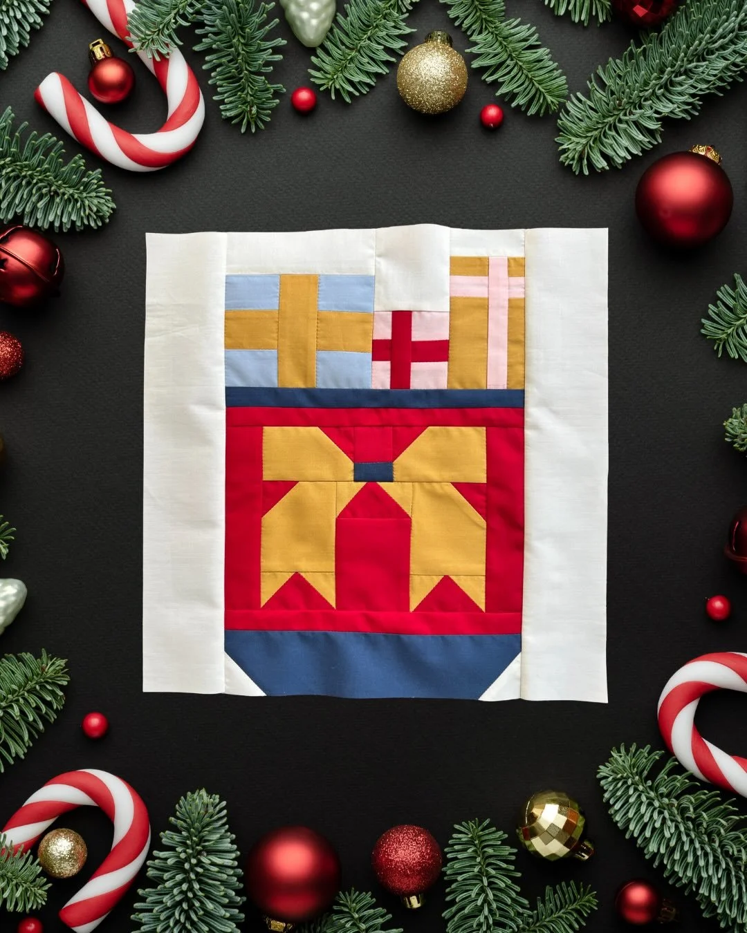 On the eighth day of Quiltmas Lynett from @lynsavenue gives us the Santa&rsquo;s Haul block! There are so many ways to personalize each gift in this block! Check out this version from @gladhand_sews then swipe to see Lynett&rsquo;s version, along wit