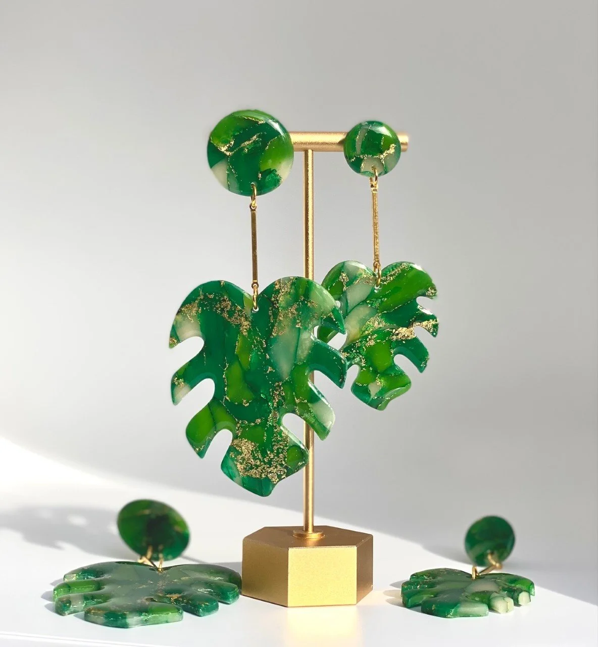 Monstera (Gold)  Salweity