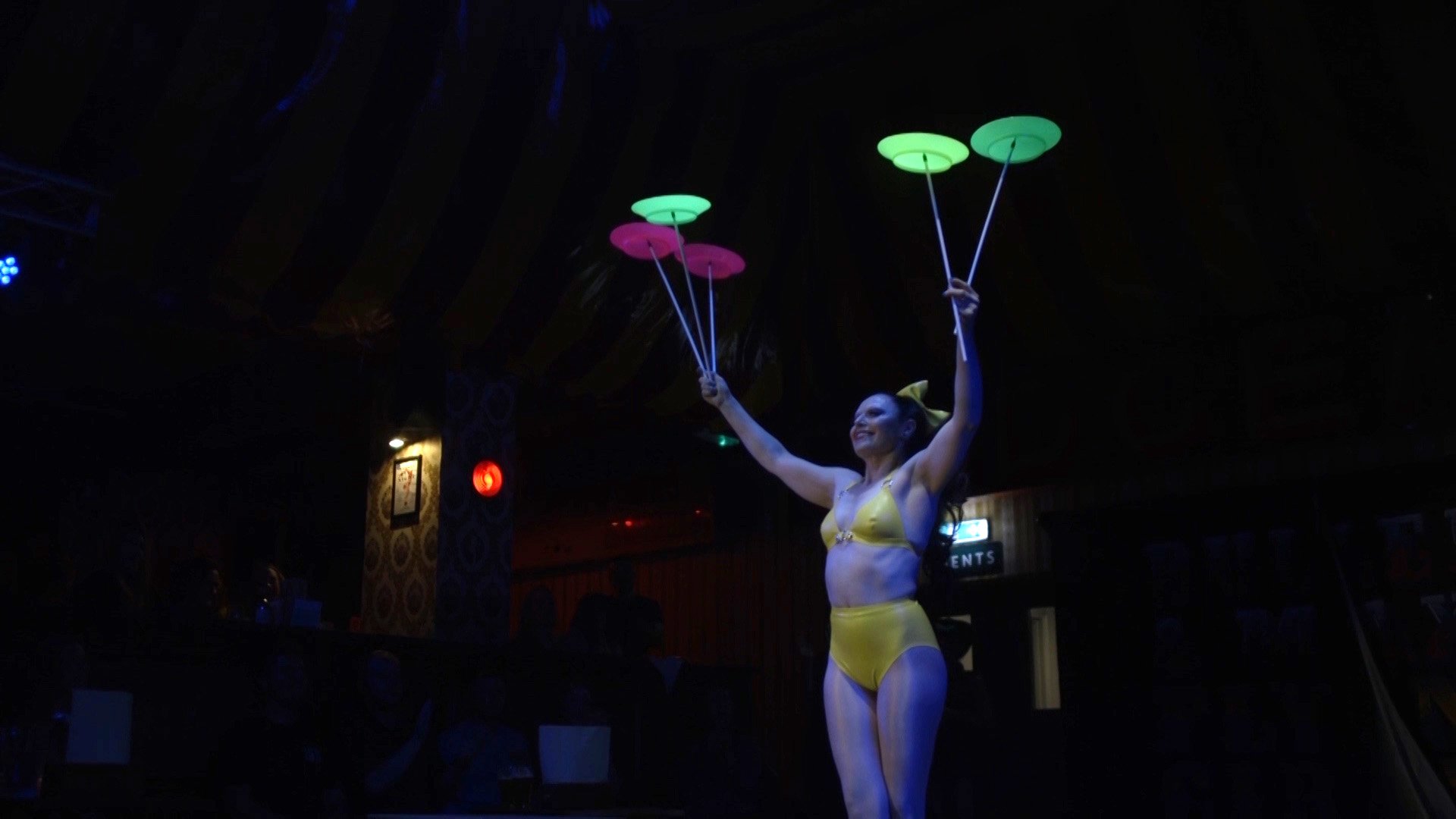 Plate Spinning 07.jpg