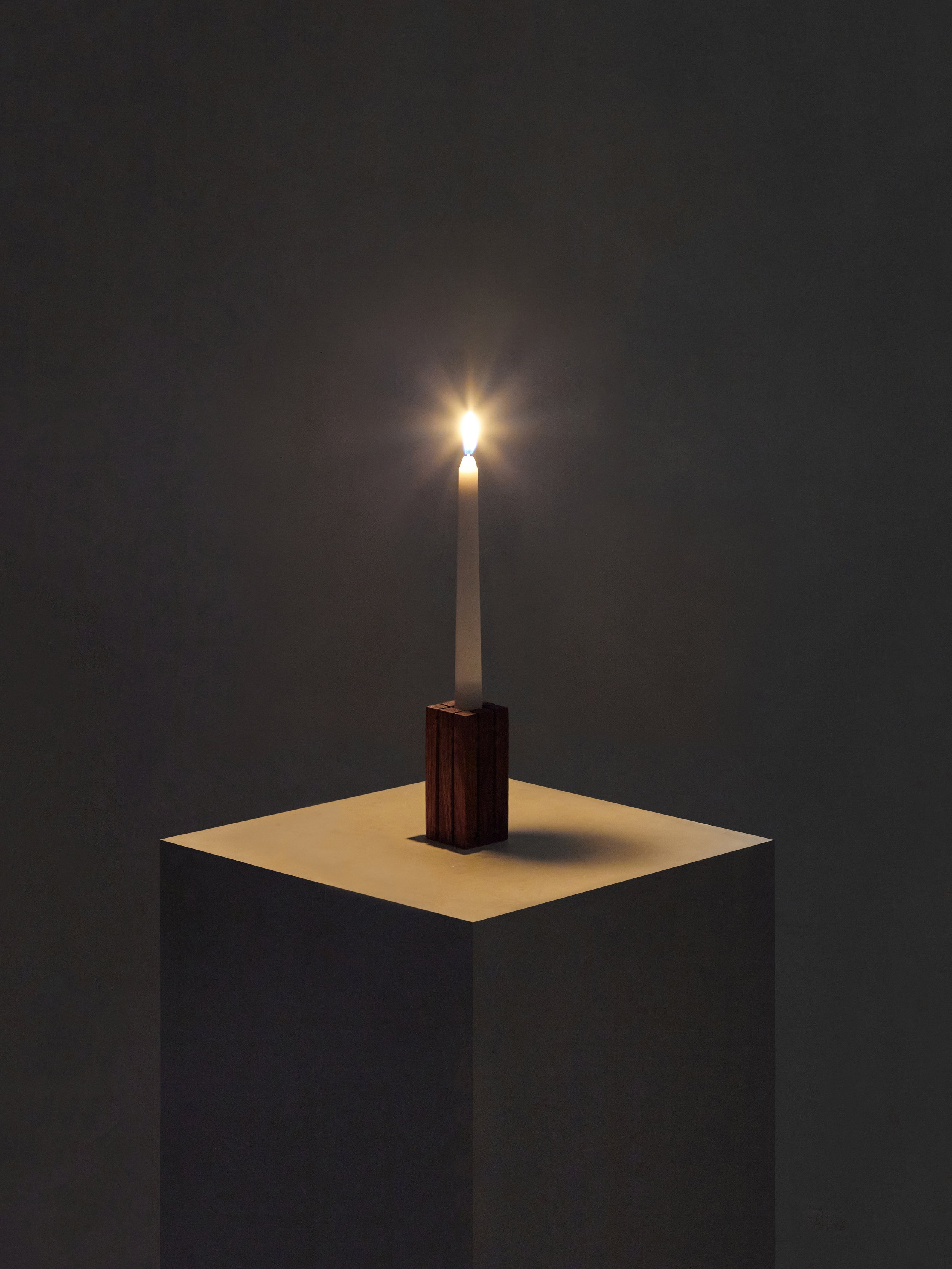 CANDLE_LARGE_WALNUT_ON.jpg