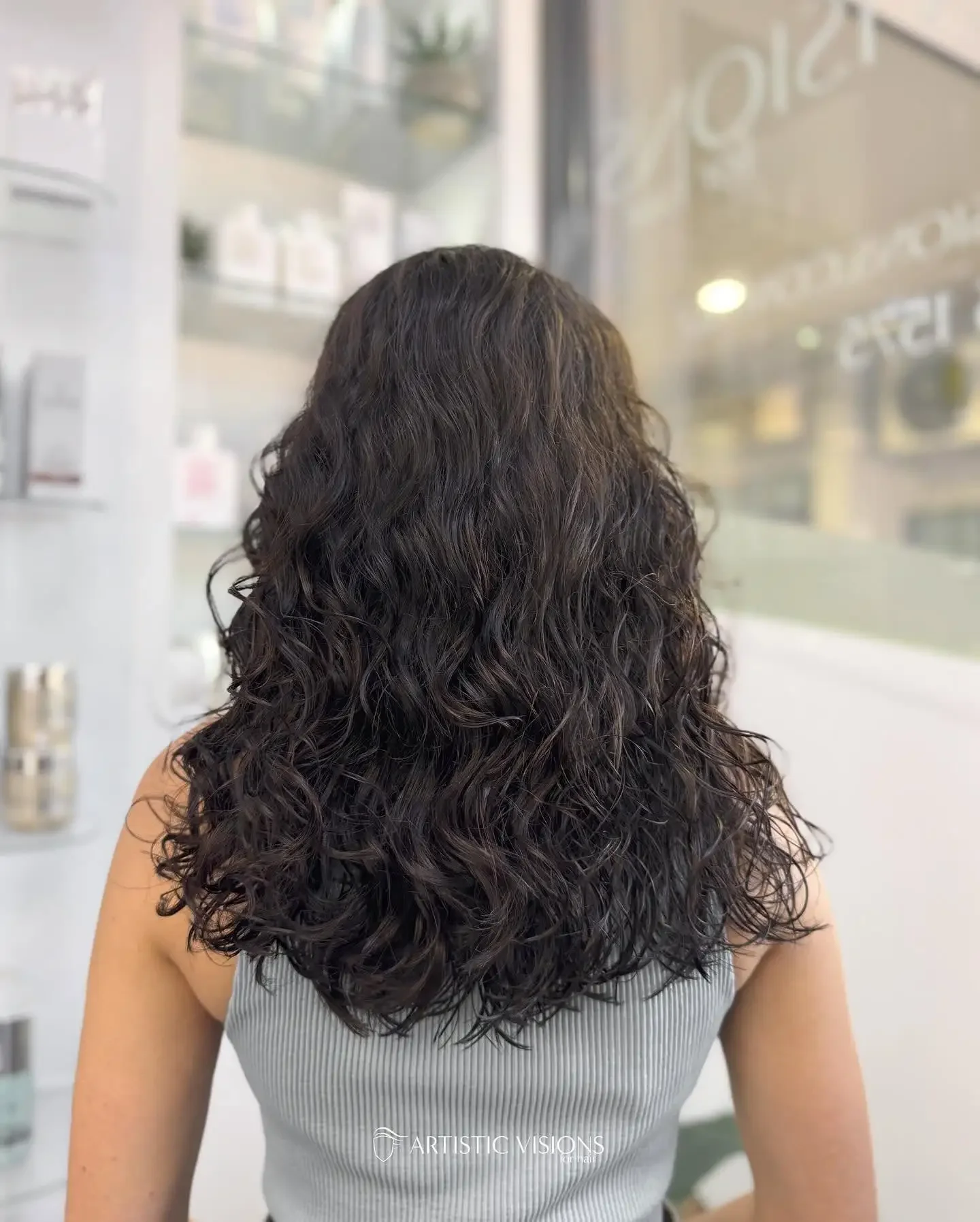 How to Find a Curly Hair Specialist in Perth (Before Another Haircut Goes Wrong)