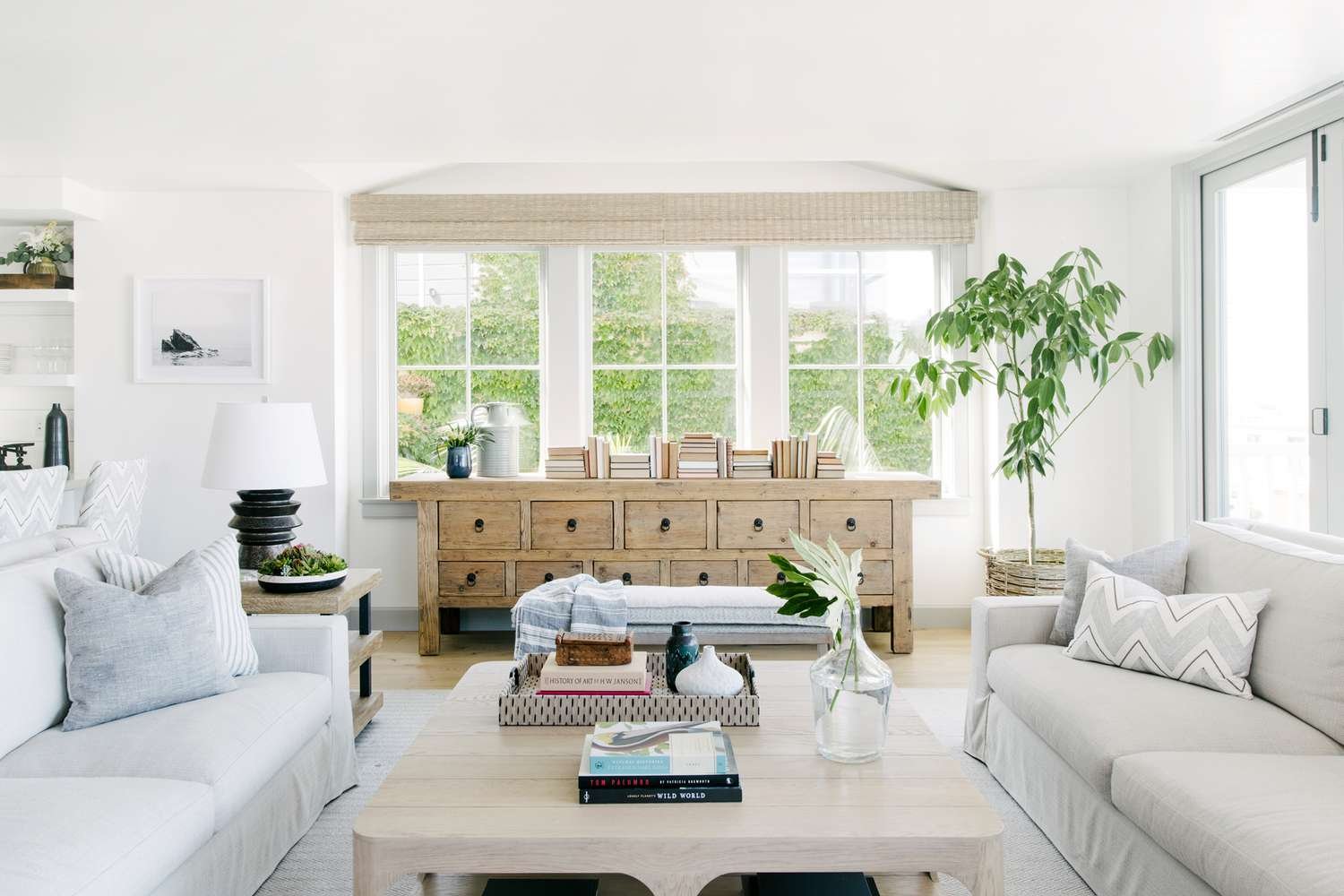 stylish-living-rooms-lauren-pressey-photography-0120-546a306fbca04d4fbb343016cd2cef9c.jpg