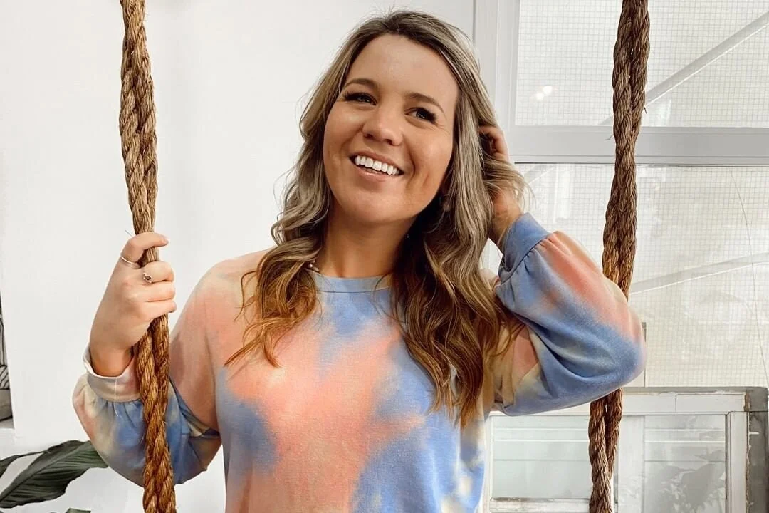 How I Make $8,000 a Month as a Virtual Assistant