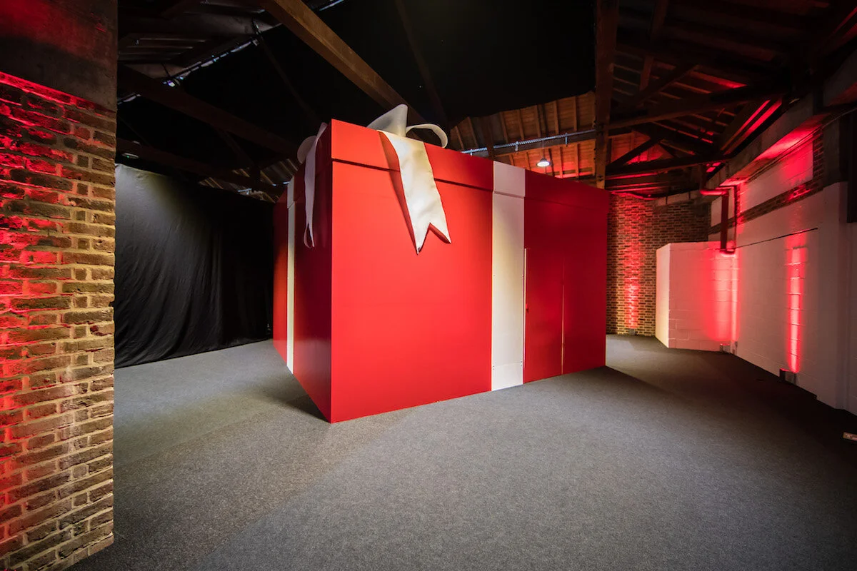 Xmas present box.jpg