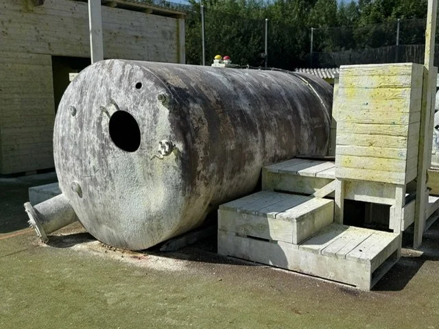 Speilfeld_Village_Deckung_Tank.JPG