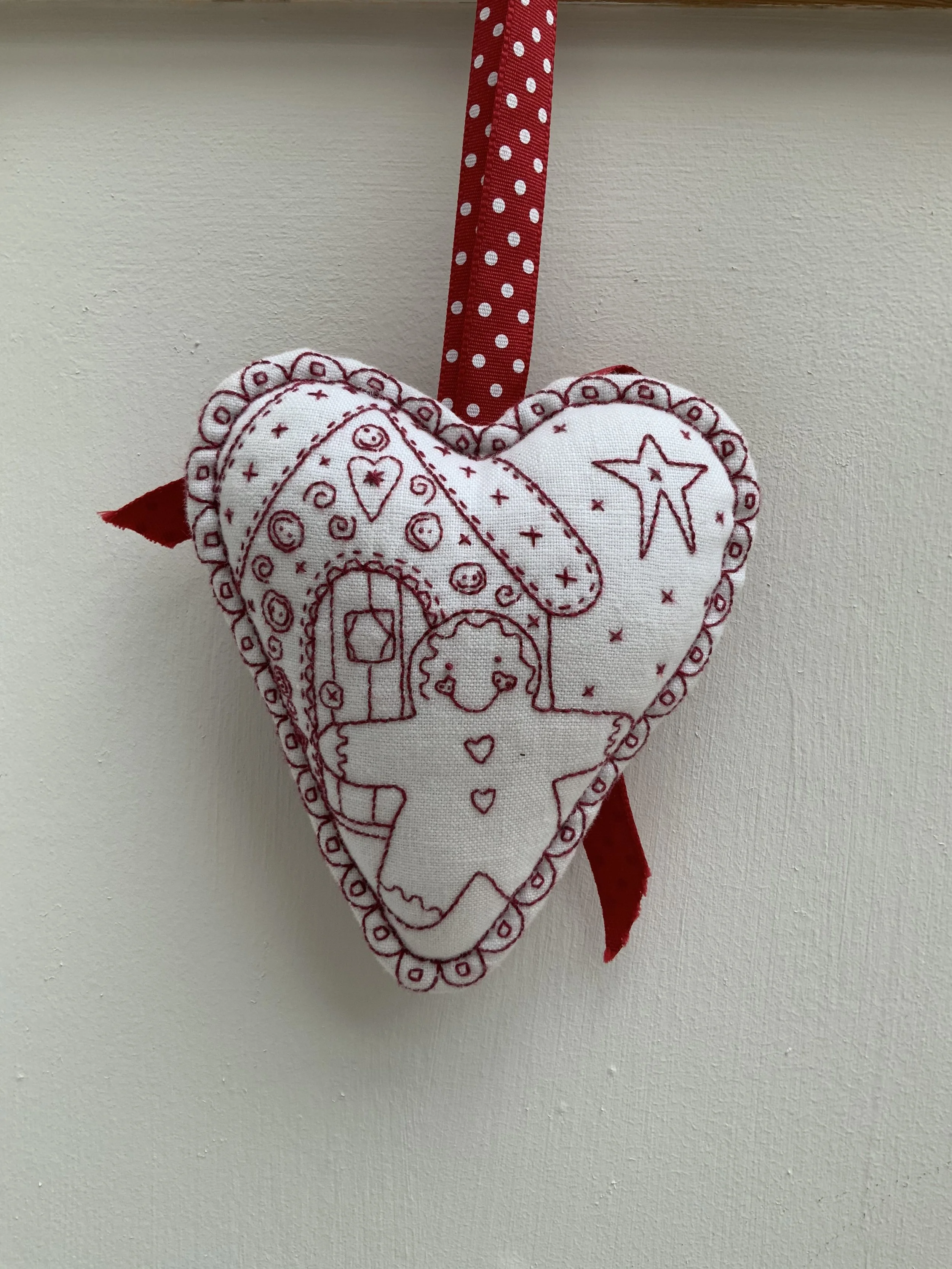 Gingerbread at Home Hanging Heart Pattern