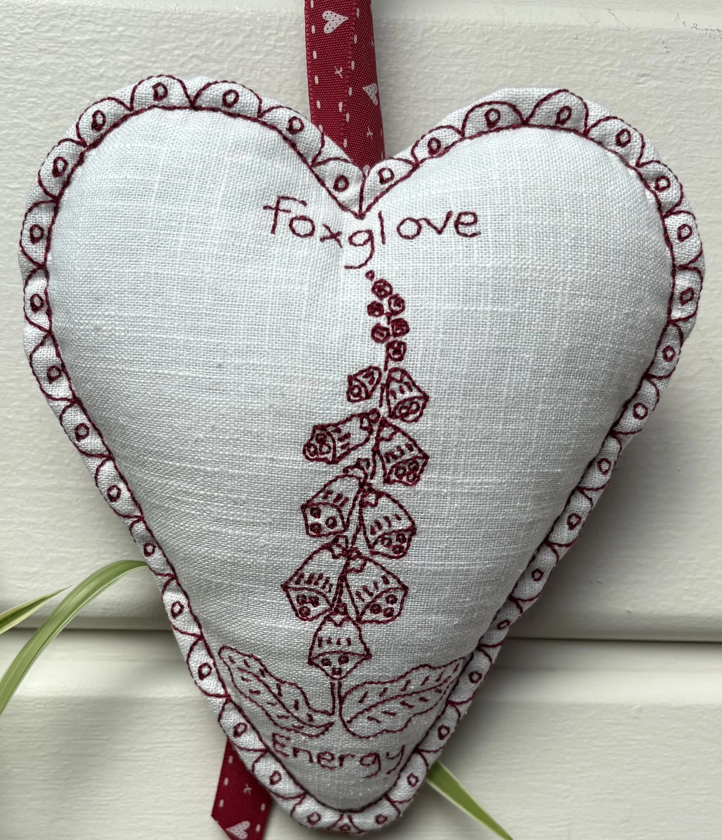 BRAND NEW! Foxglove Hanging Heart Kit