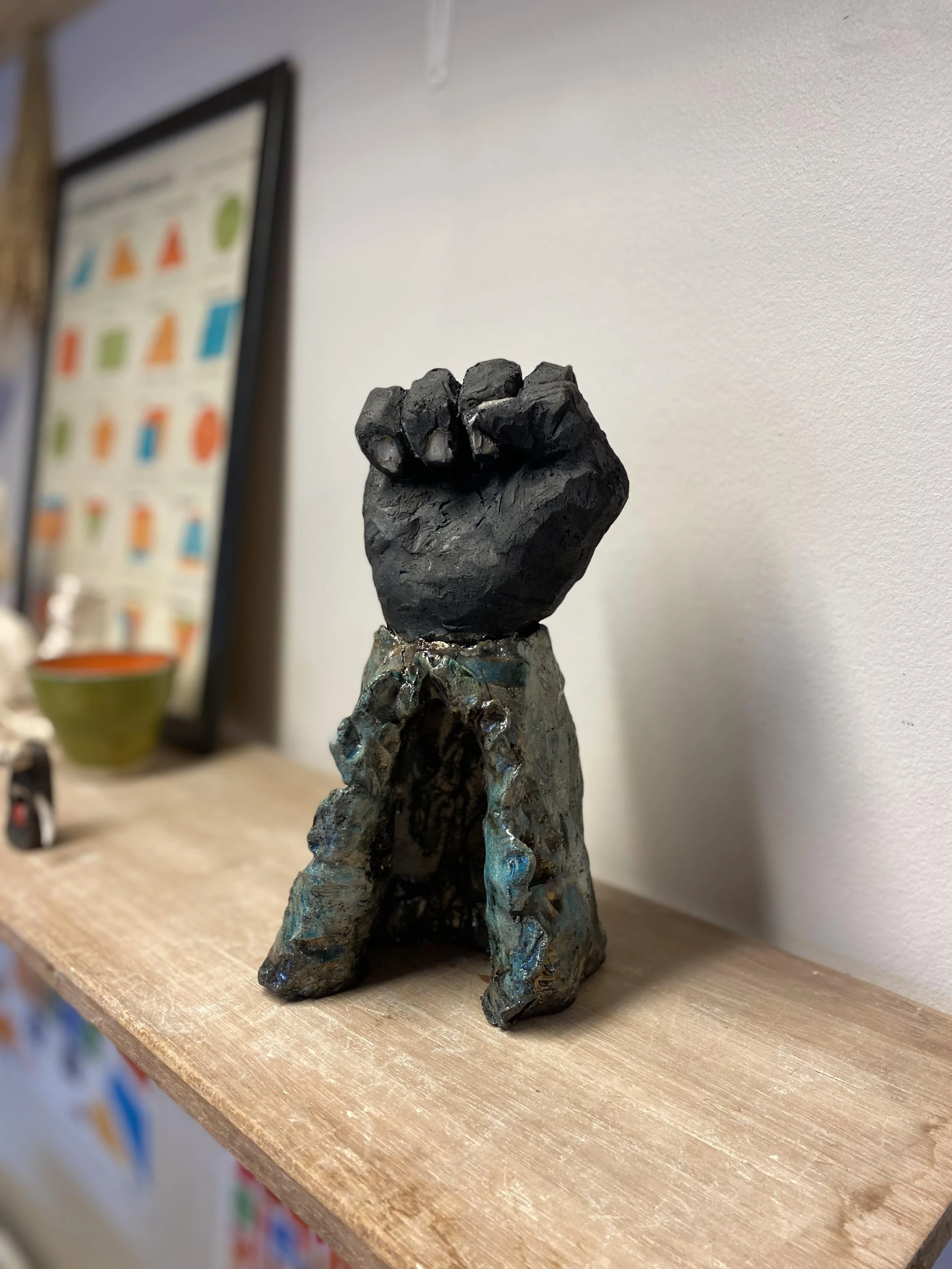 Kurinuki workshop med sort ler