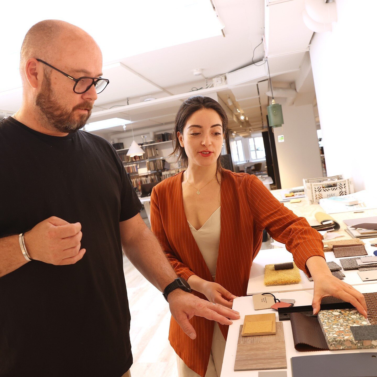 Konceptarbete med Ulf och Daniela!⁠
⁠
⁠
⁠
⁠
⁠
⁠
⁠
⁠
⁠
⁠
⁠
⁠
#architecture #interior #concept #koncept #arkitekt #inredning #textile #materials #material #palett #terrazzo #leather #fabrics #colleagues #workplace #arbetsplats #kontor #s&ouml;dermalm