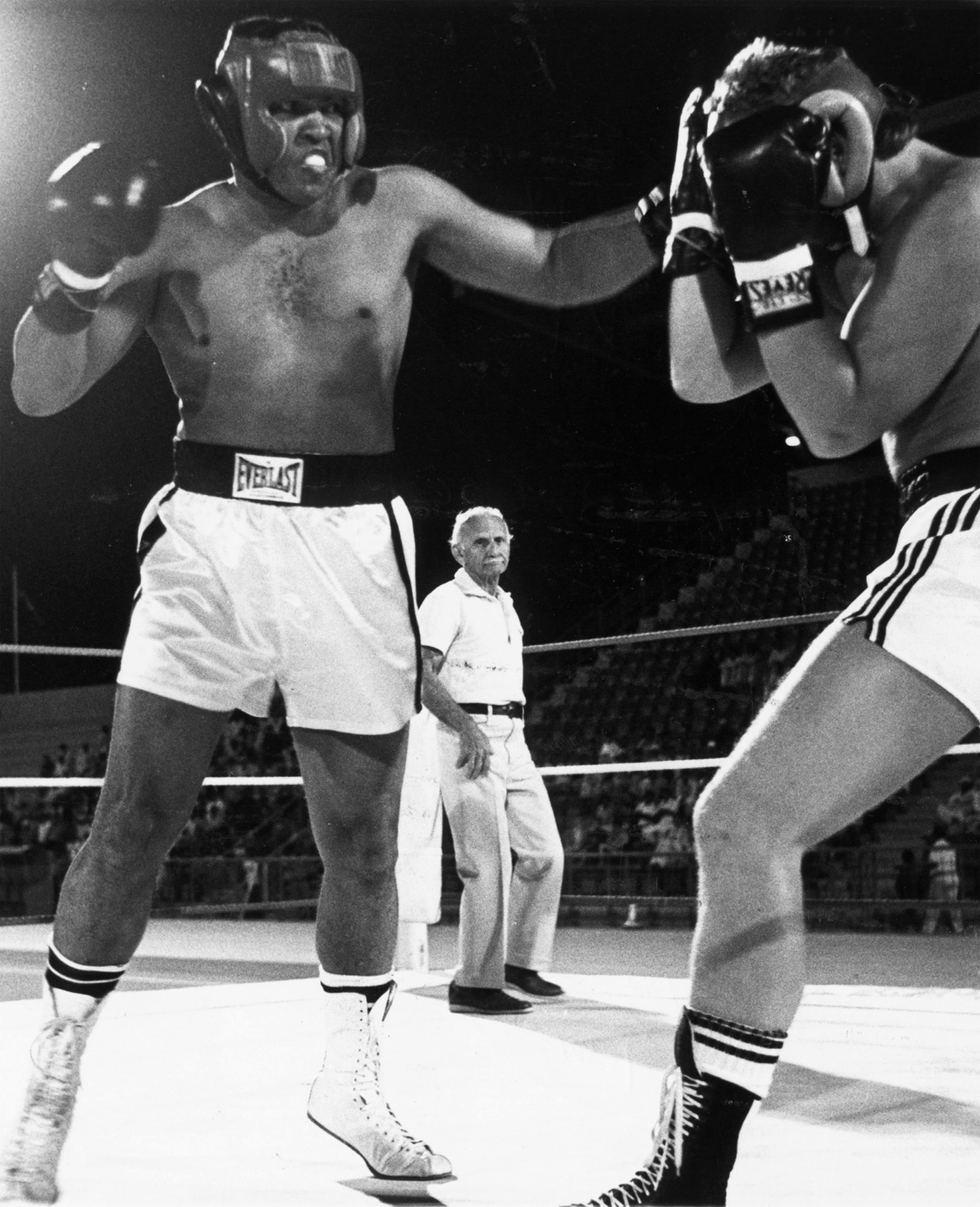 3.02. Muhammad Ali_1982.jpg