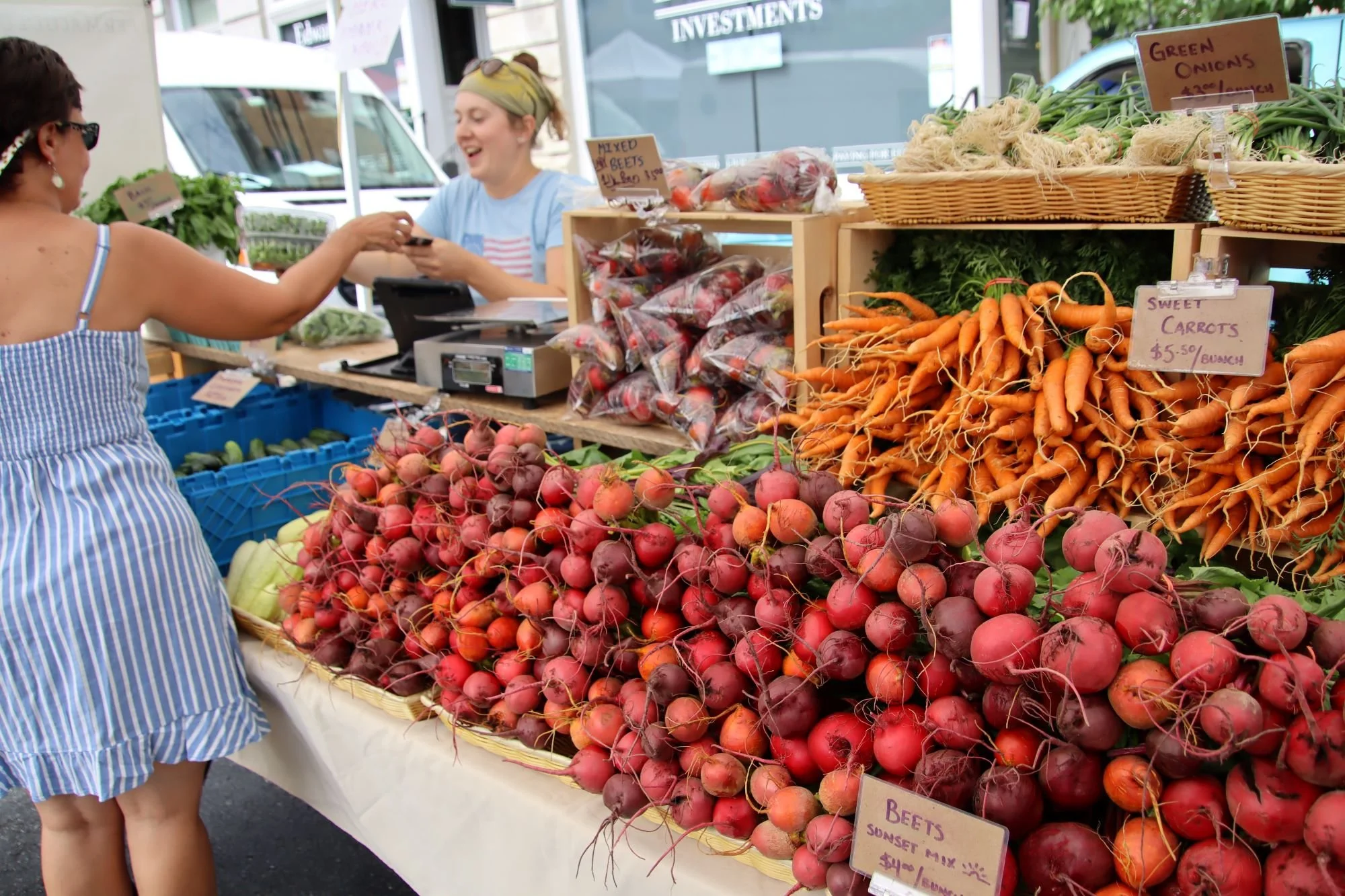 IMG_2247_market_cust_root wall.JPG