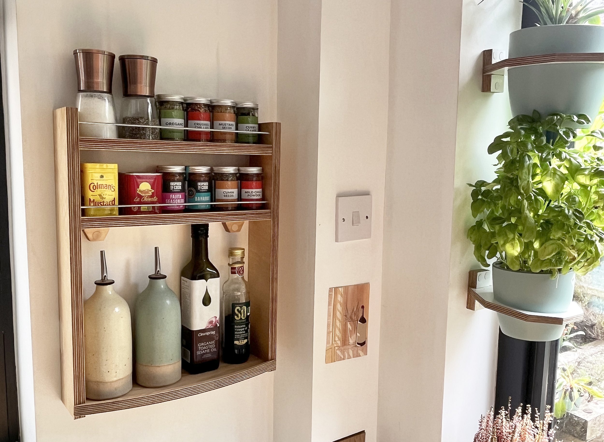 Condiment rack with plant holders.jpg