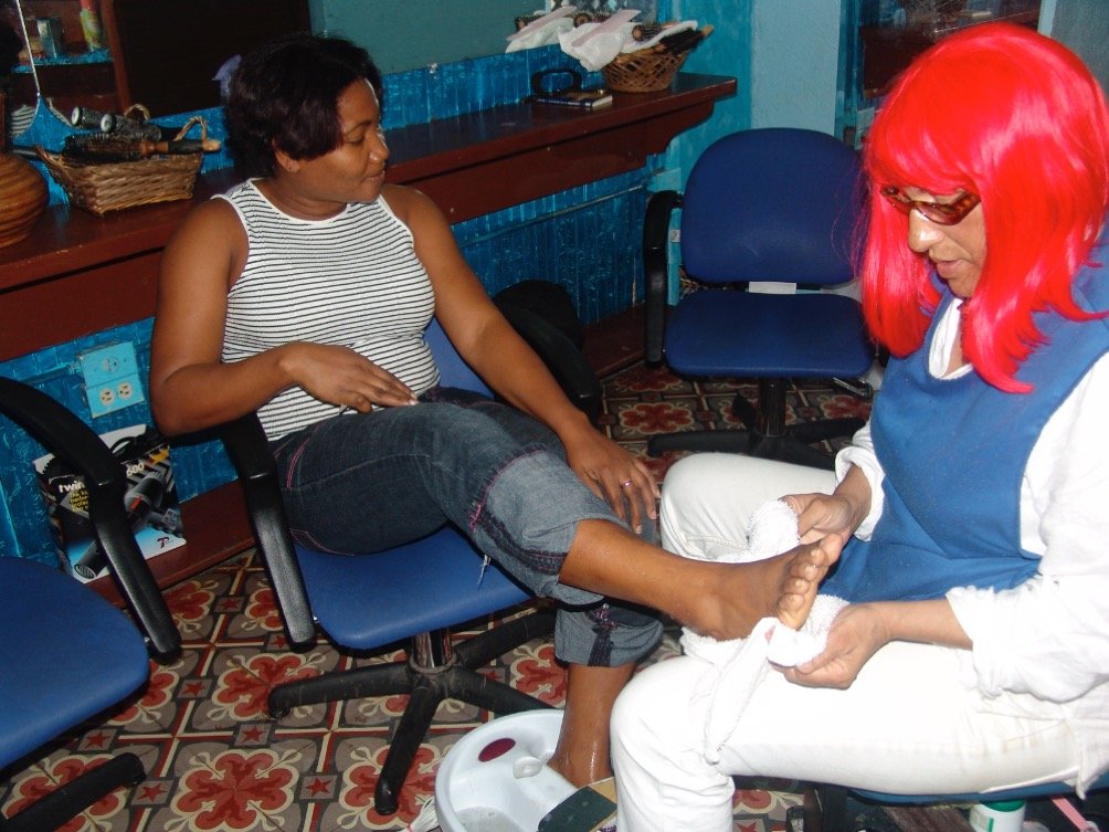 Mami Wata, Performance - in a Beauty Salon)  Santo Domingo ReMapping the Caribbean- 2005