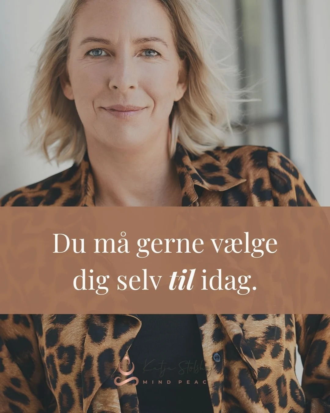 N&aring;r kalenderen er fuld af arrangementer og to-do listerne synes uendelige, kan det v&aelig;re sv&aelig;rt at prioritere sig selv. Men det er pr&aelig;cis her, at det bliver vigtigere end nogensinde 💖 

At v&aelig;lge dig selv til er ikke egois