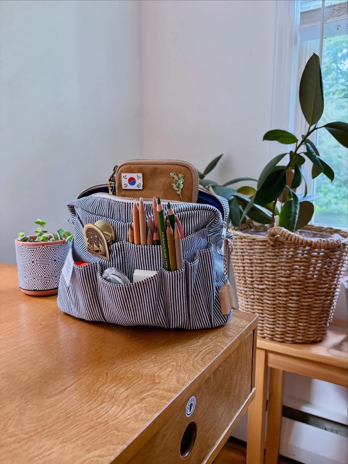 i&rsquo;m finally sharing my highly requested video of all of my stationery and crafting storage 👝

In the video, I talk about how we may want one dedicated place for all of our supplies and an ideal place to journal. This type of solution just does