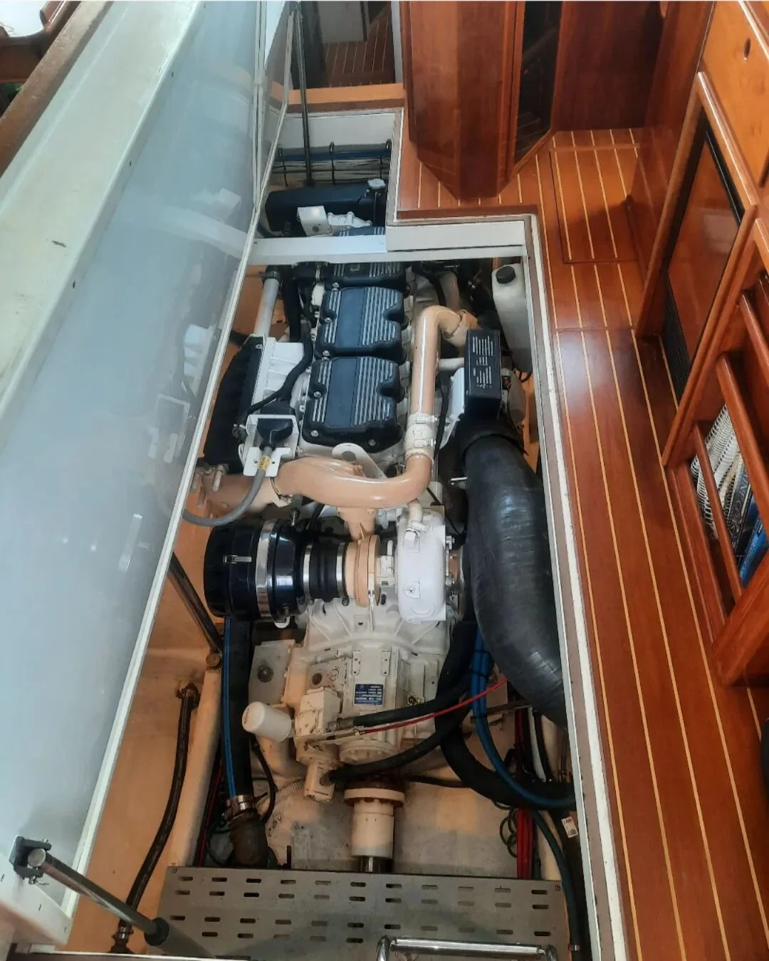 Gotta love C18 power!
 #caterpillar #catmarine #tristatemarinect #cumminsmarine #downeastboats #wesmac