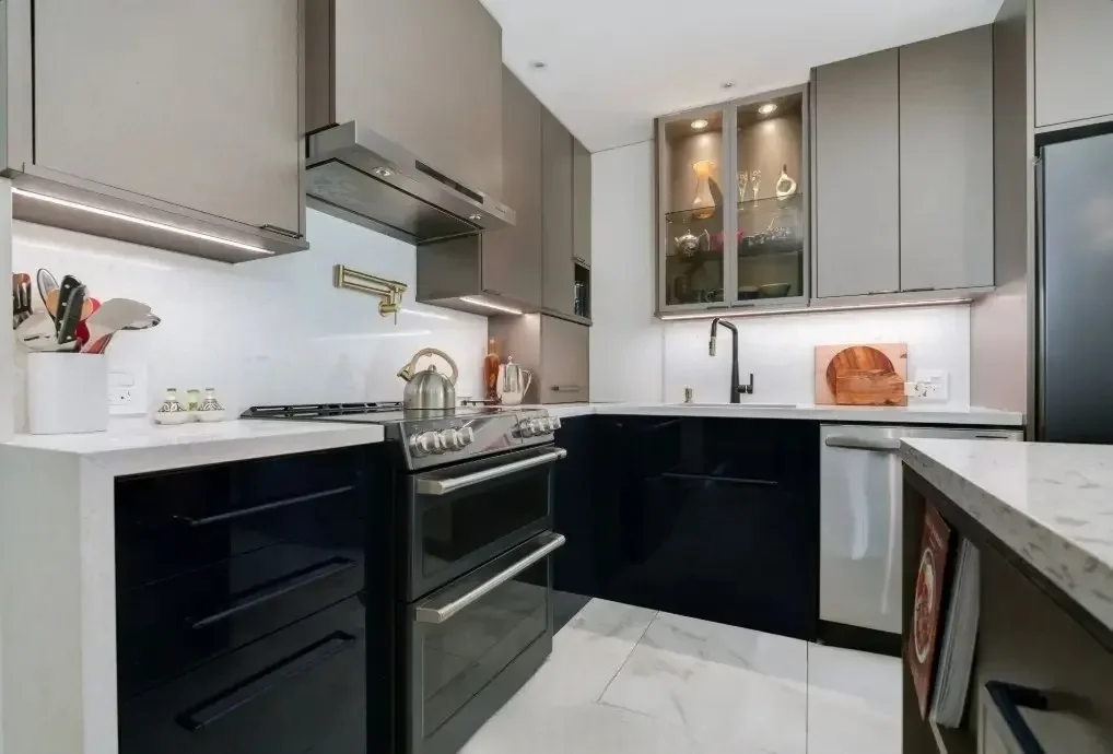 Luxury custom kitchen designer