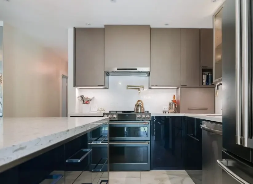 Luxury custom kitchen designer