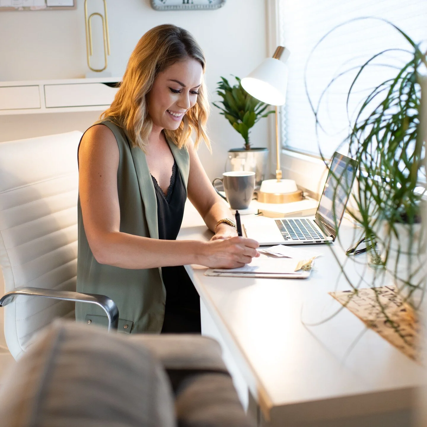 &bull; Are you a business owner? If yes! The best way to attract new clients is to see YOU and hear about YOU! Book with us to get professional branding headshots for your business.
&bull;
&bull;
&bull;
#photography #justgoshoot #picoftheday #photogr
