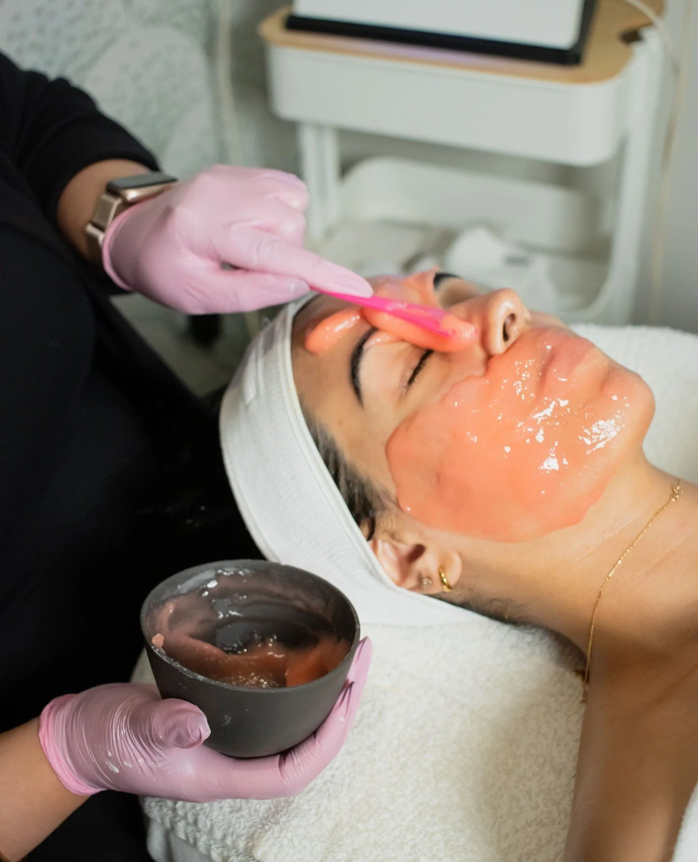 Our jelly masks are more than just soothing, they&rsquo;re the perfect finishing touch to treatments that are designed to truly support your skin. ✨⁠
⁠
Cooling, calming, and deeply hydrating, jelly masks help reduce redness, lock in moisture, and lea