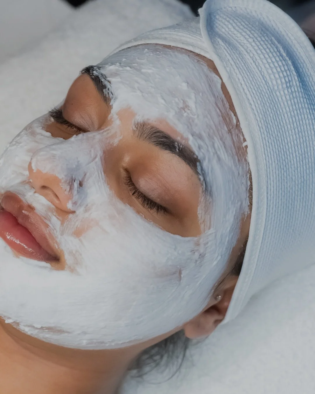 This is your reminder that healthy, glowing skin is built through consistency and expert care. Facials help support your skin barrier, refine texture, and bring back that natural, effortless glow. 🤍🫧

#yvrbusiness #vancouverbc #medspa #glowingskin 