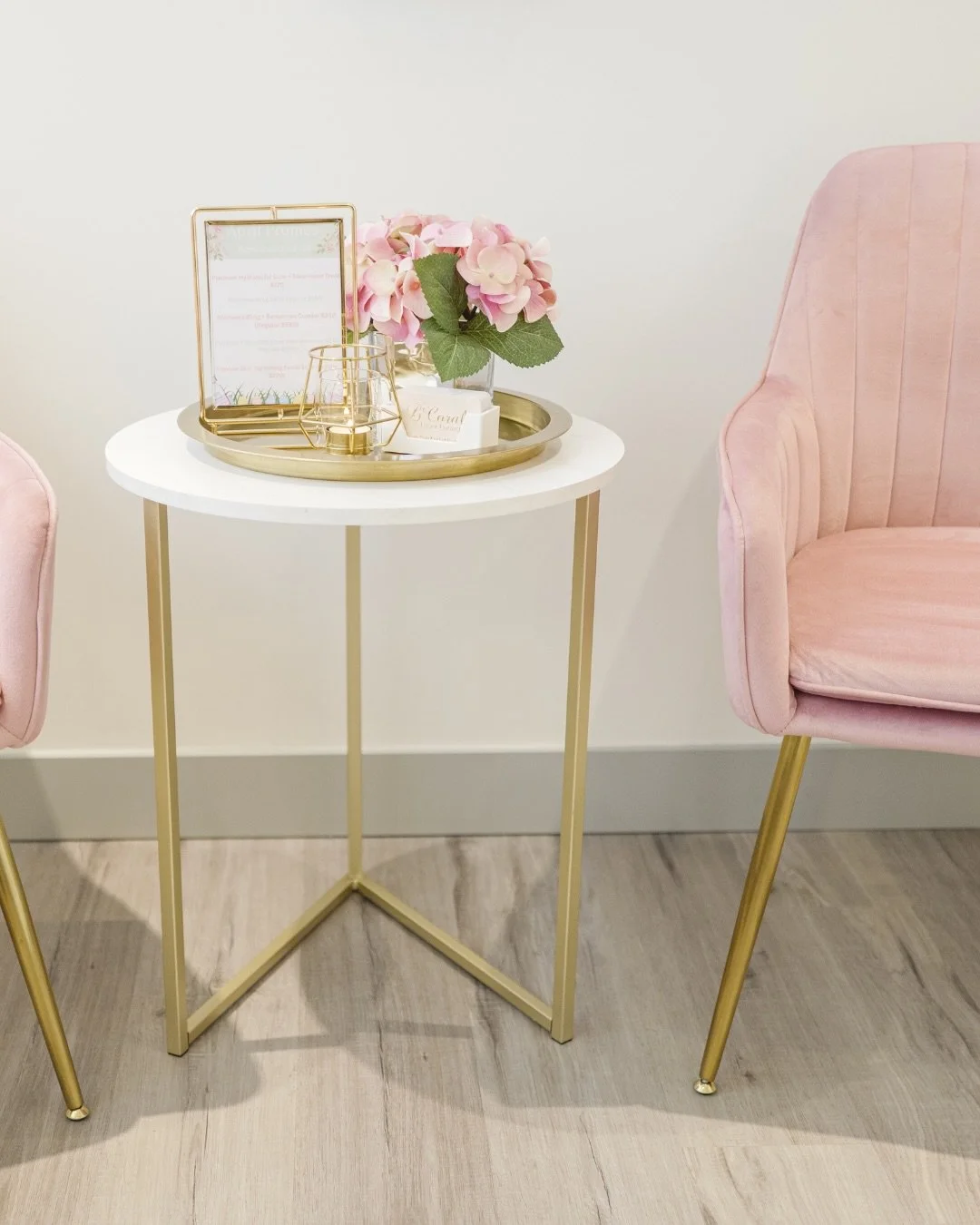 A little glimpse inside our space ✨

A calm, elevated environment designed for you to slow down, reset, and feel your best. Every detail is intentional, from the atmosphere to the experience, so you can fully unwind while we take care of the rest.

W