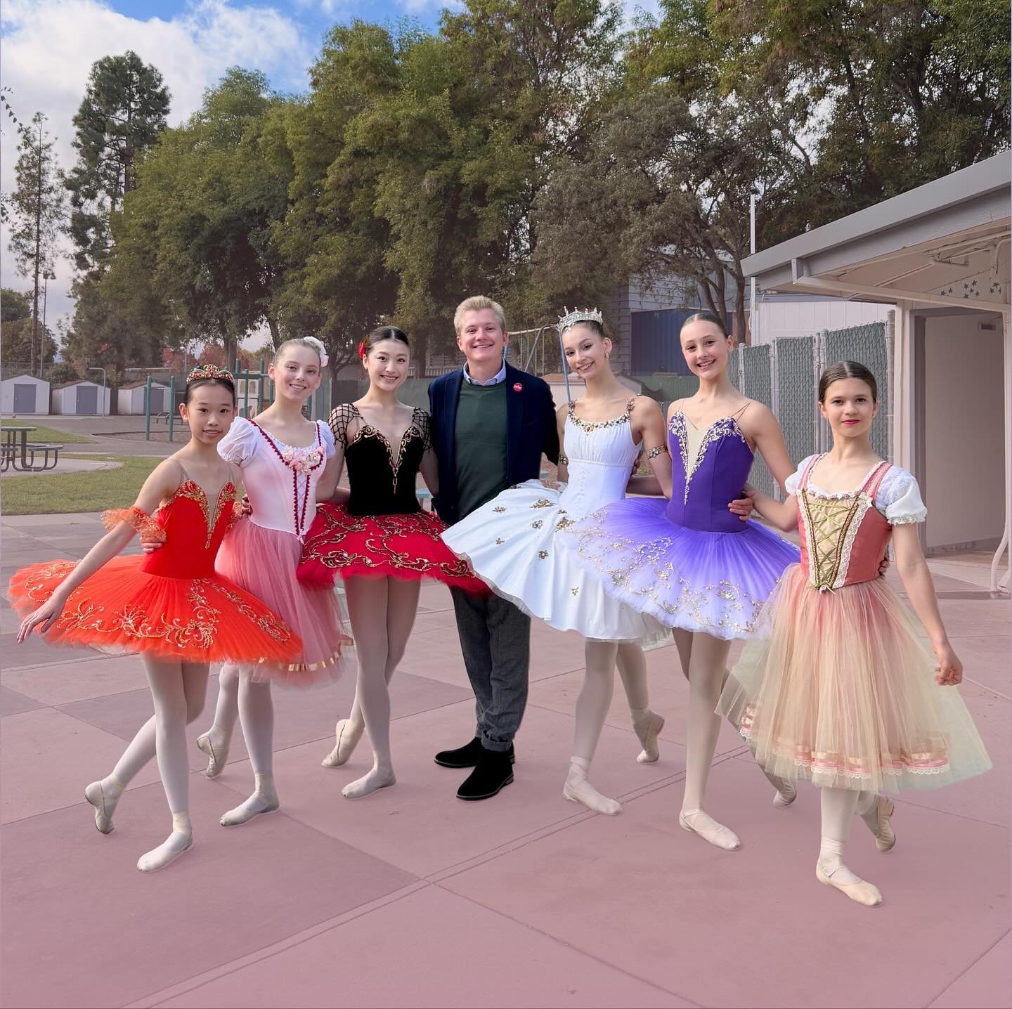 Strengthening Community Through the Arts: ✨🤍Osipova Ballet Academy visits the Bay Area Friendship Circle🤍✨

Over the past year, Osipova Ballet Academy, in partnership with Osipova Ballet Foundation, has continued to advance our commitment to commun