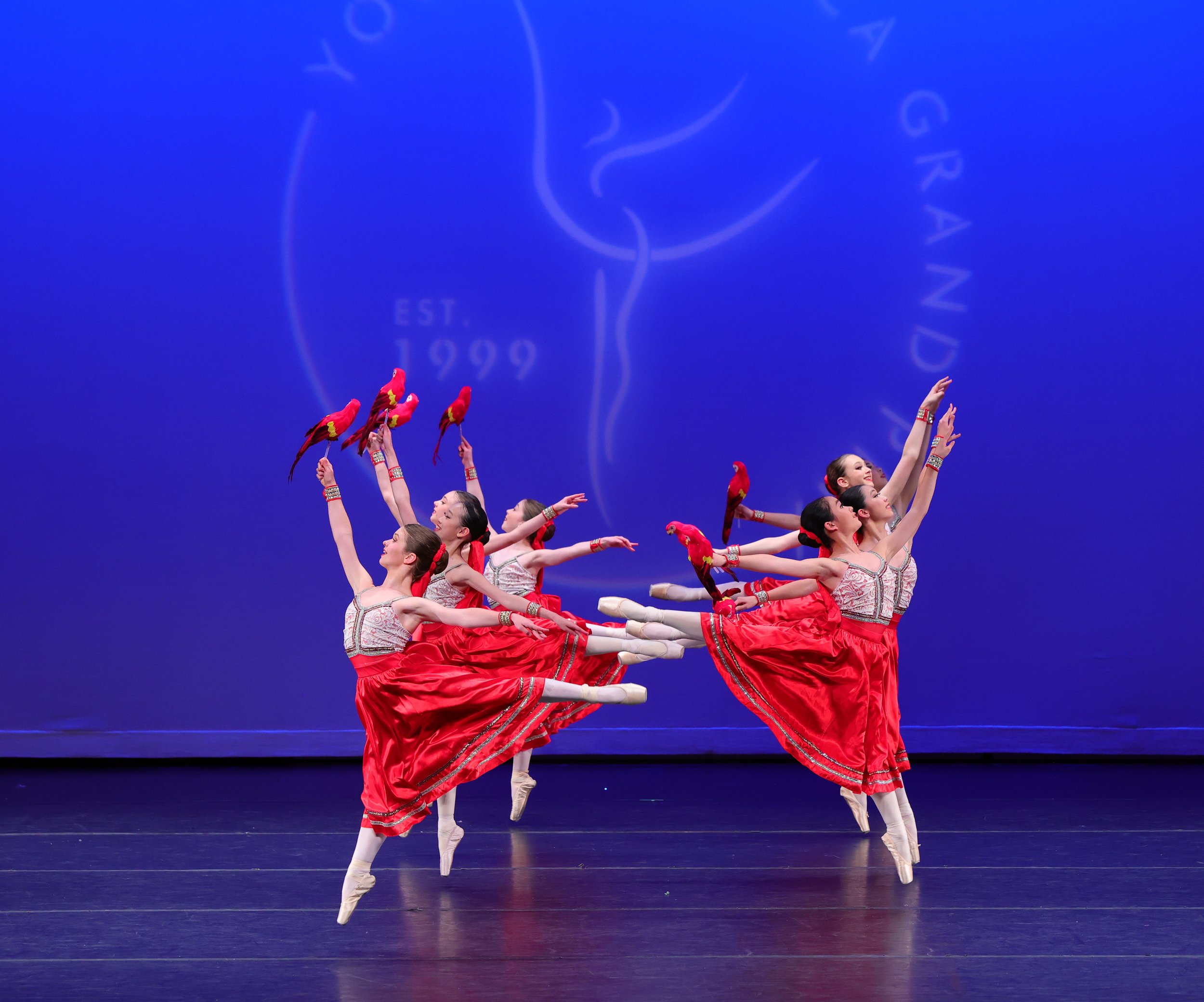 447PARROTSDANCEFROMLABAYADEREENS32205.jpeg