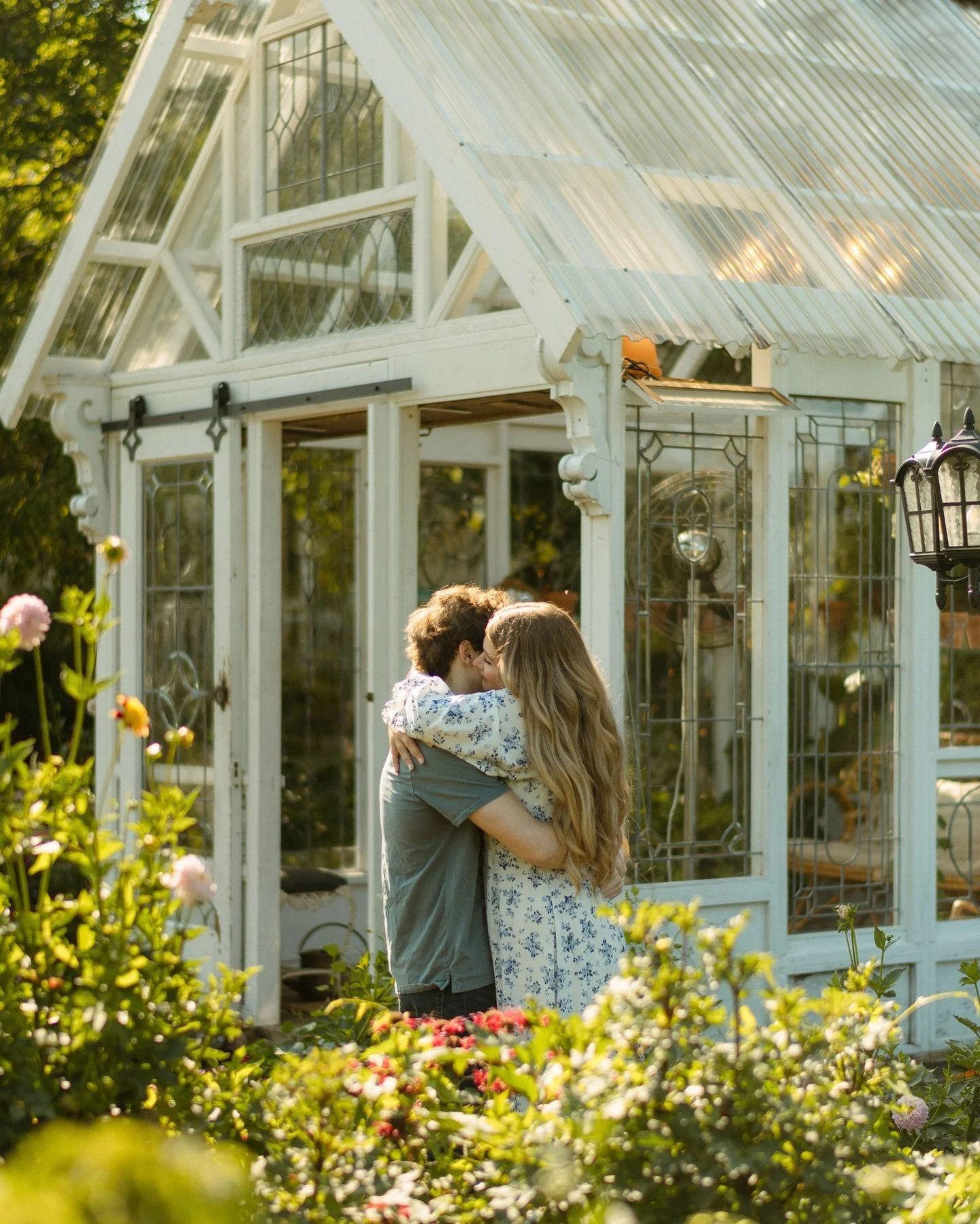 a morning greenhouse date with maddie &amp; ethan 🌿🤍🌷